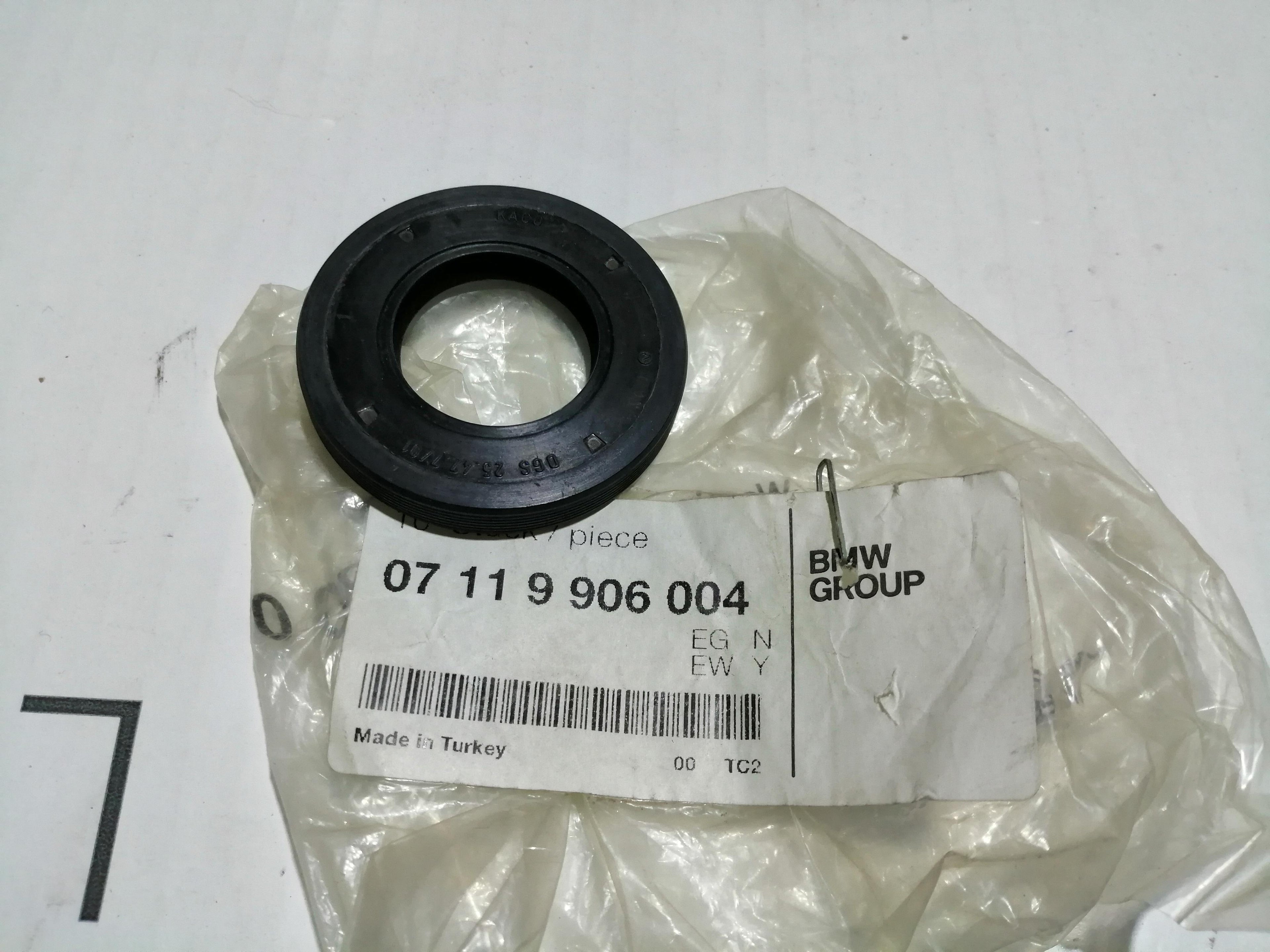 BMW Shaft Seal 7119906004 GENUINE