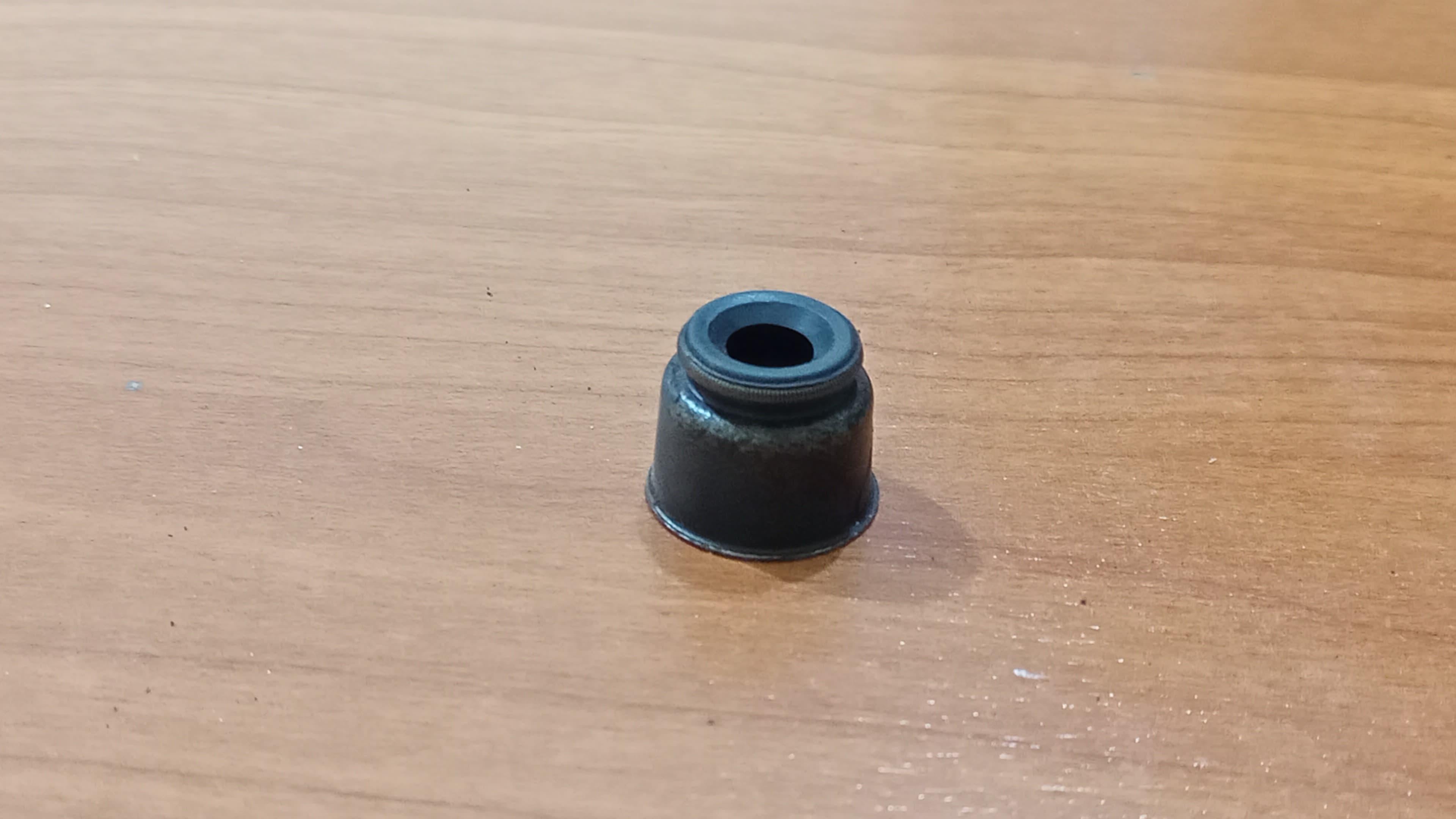 BMW 1502-2002 tii 11341256556 Valve seal ring ( Set Of 8 )