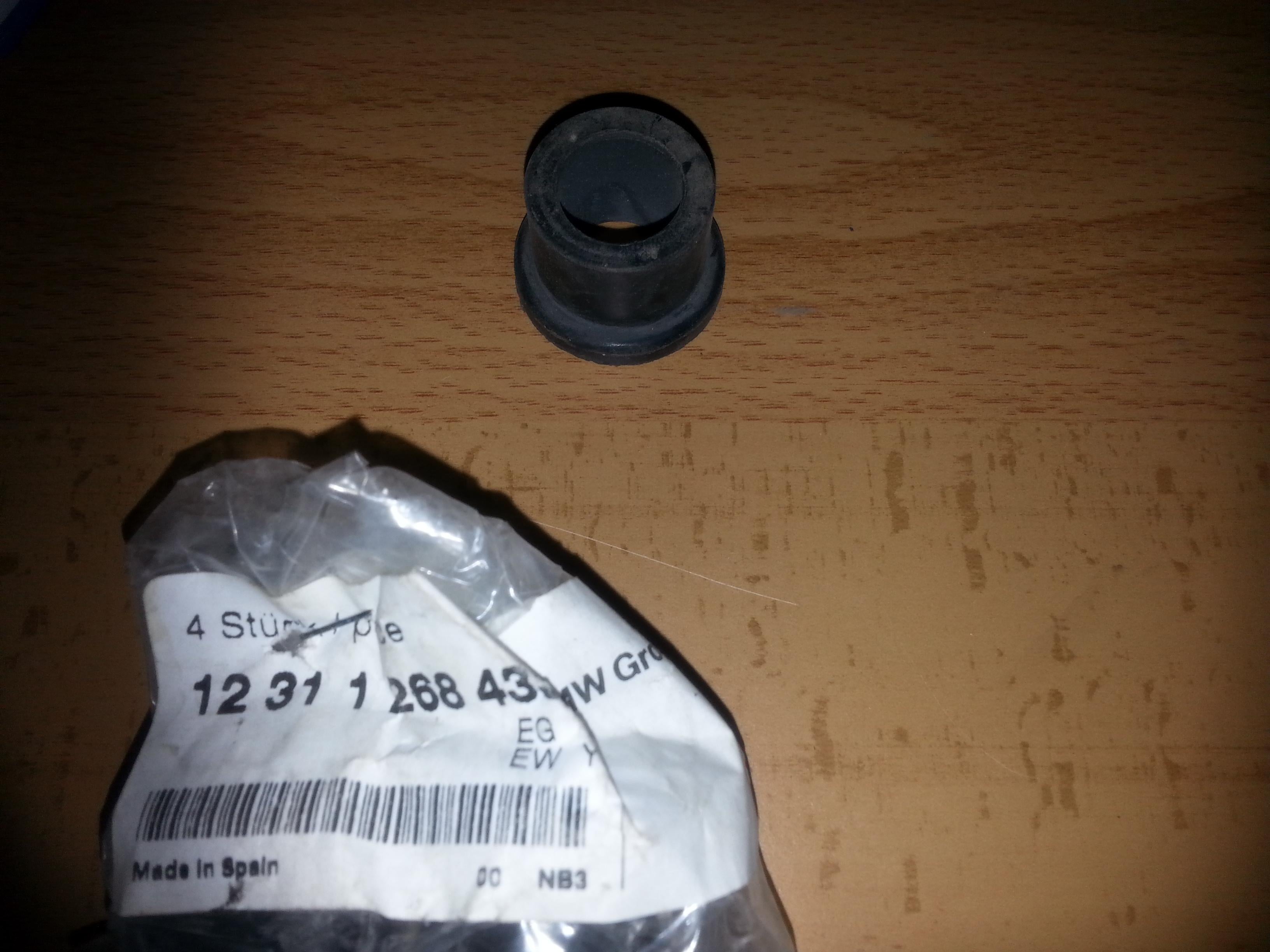BMW Bush 12311268433 GENUINE One Bush