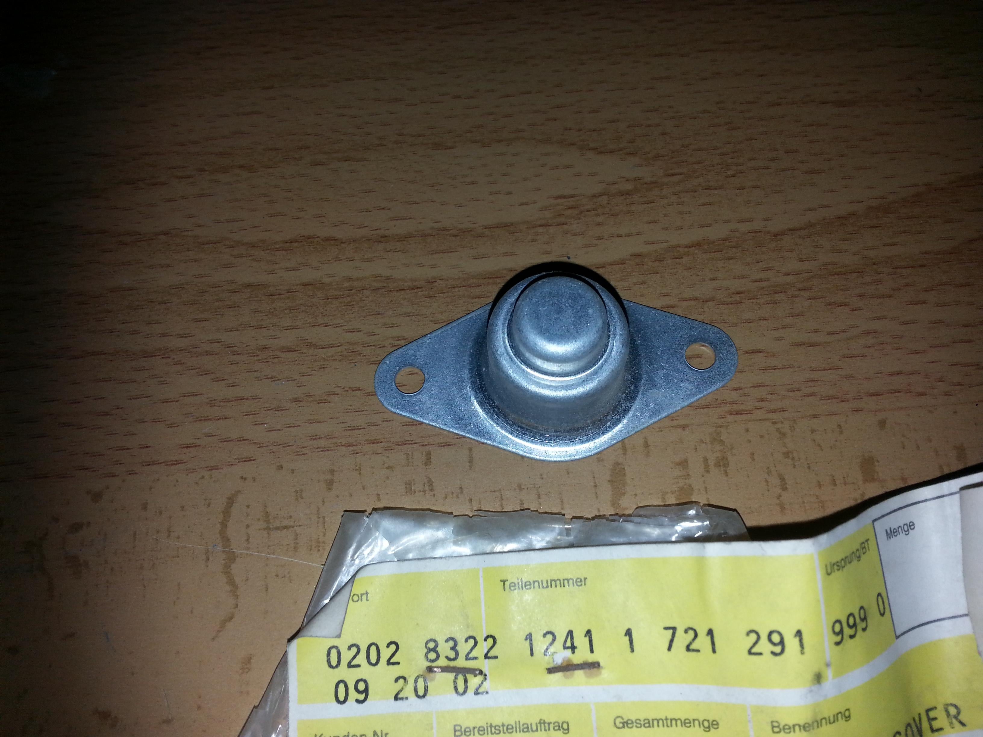 NEW OEM BMW 12411721291 Covering cap