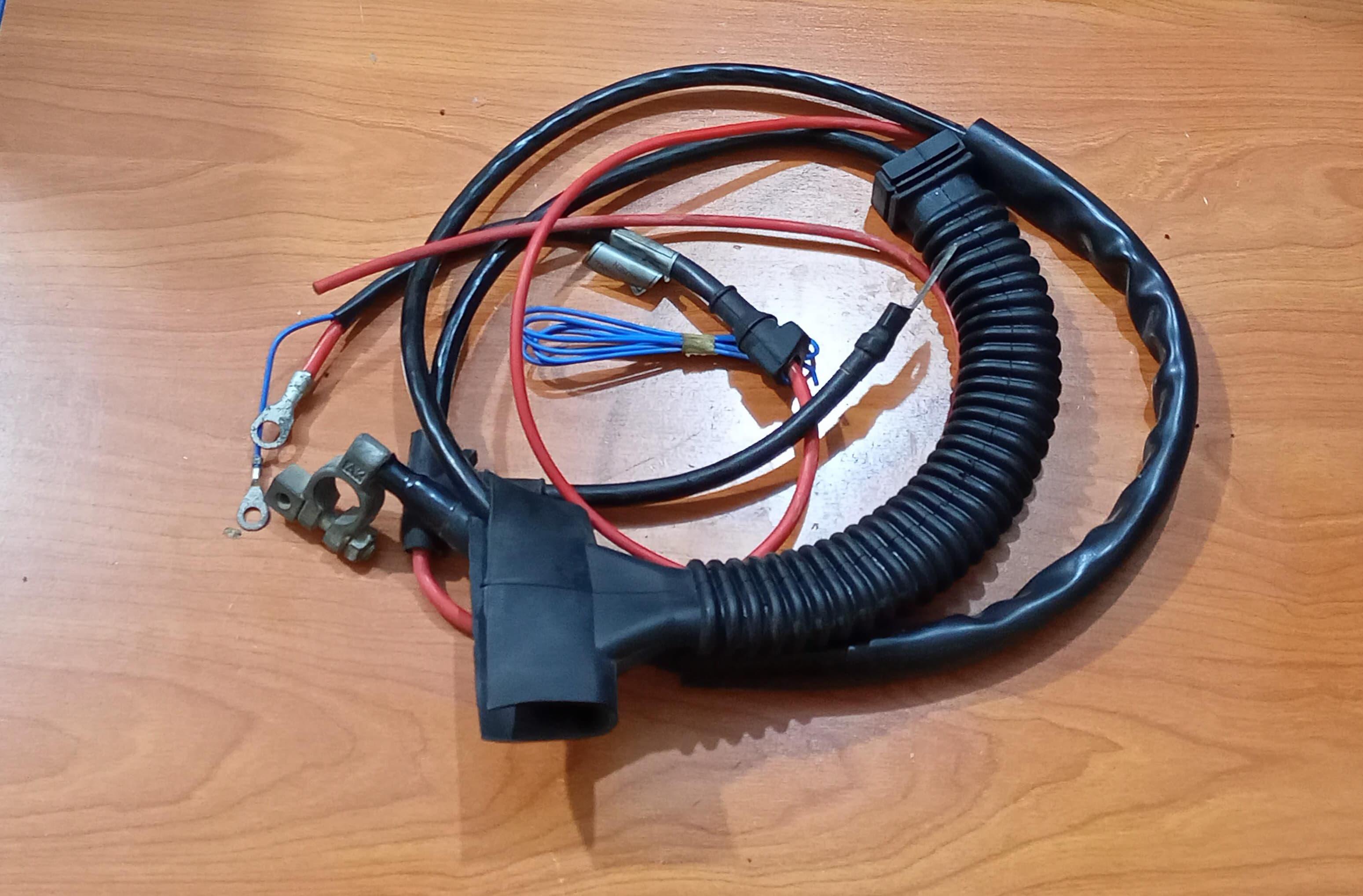 BMW Engine Compartment Positive Battery Cable Plus Terminal Wire 12421724373 OEM