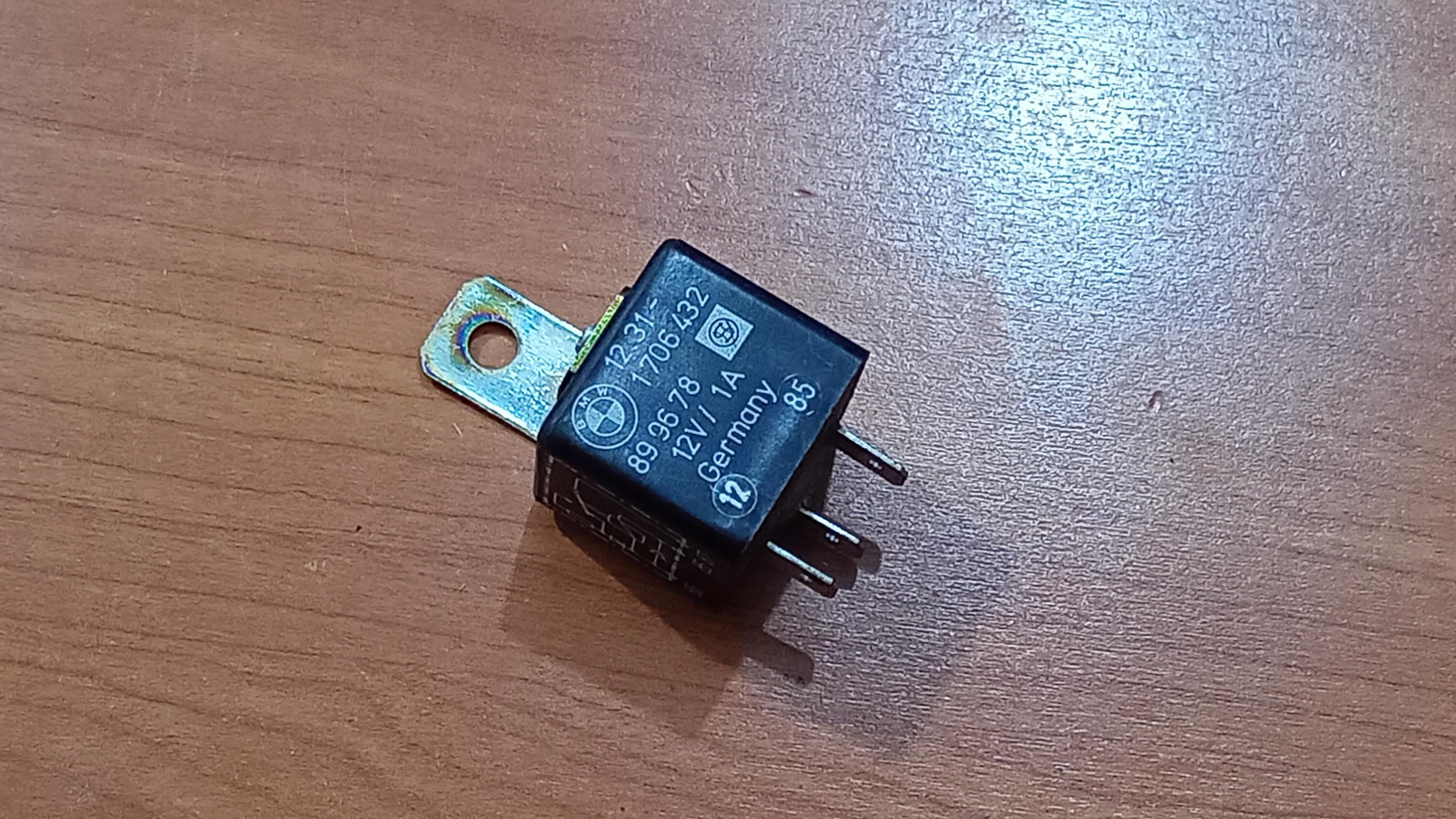 NEW GENUINE BMW 12631706432 Relay E28, E30