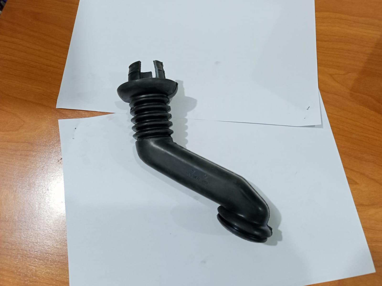 BMW E32, E34 Vent Hose 12901747478 GENUINE