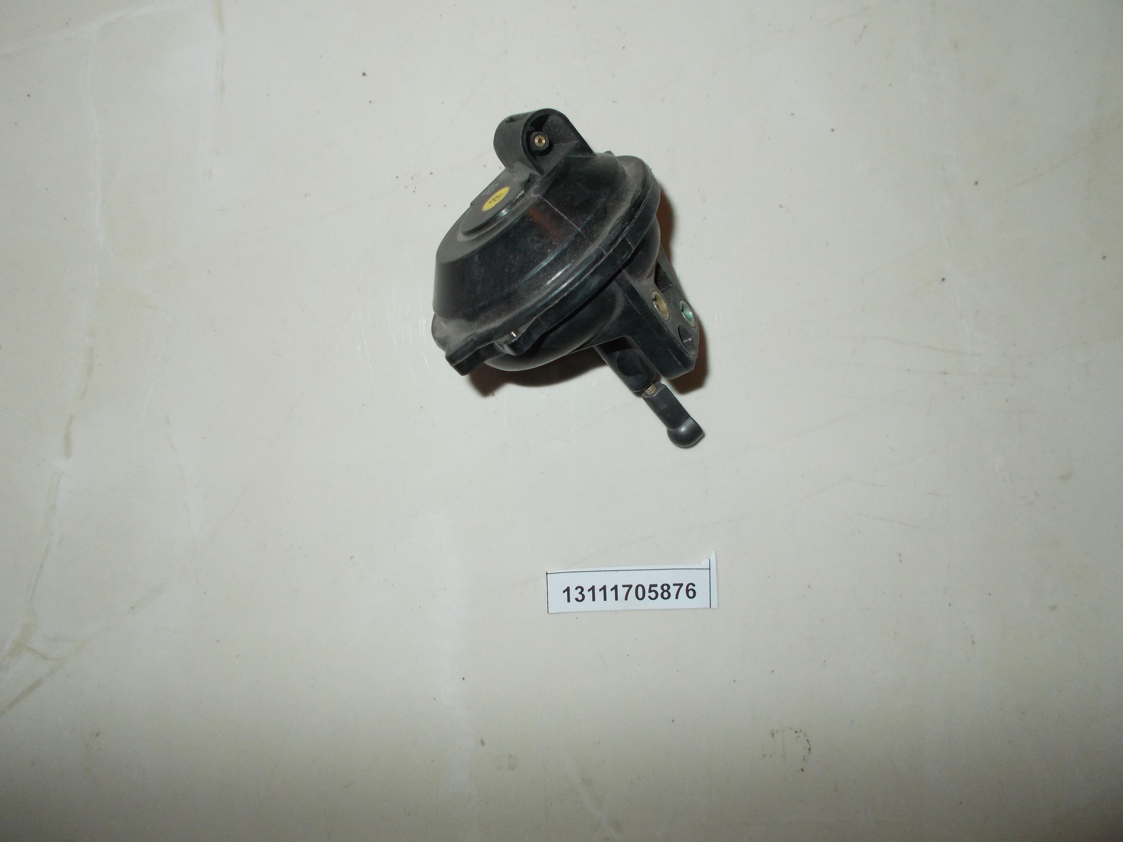 NEW BMW 13111705876 Vacumm box E12 E21 E28 E30