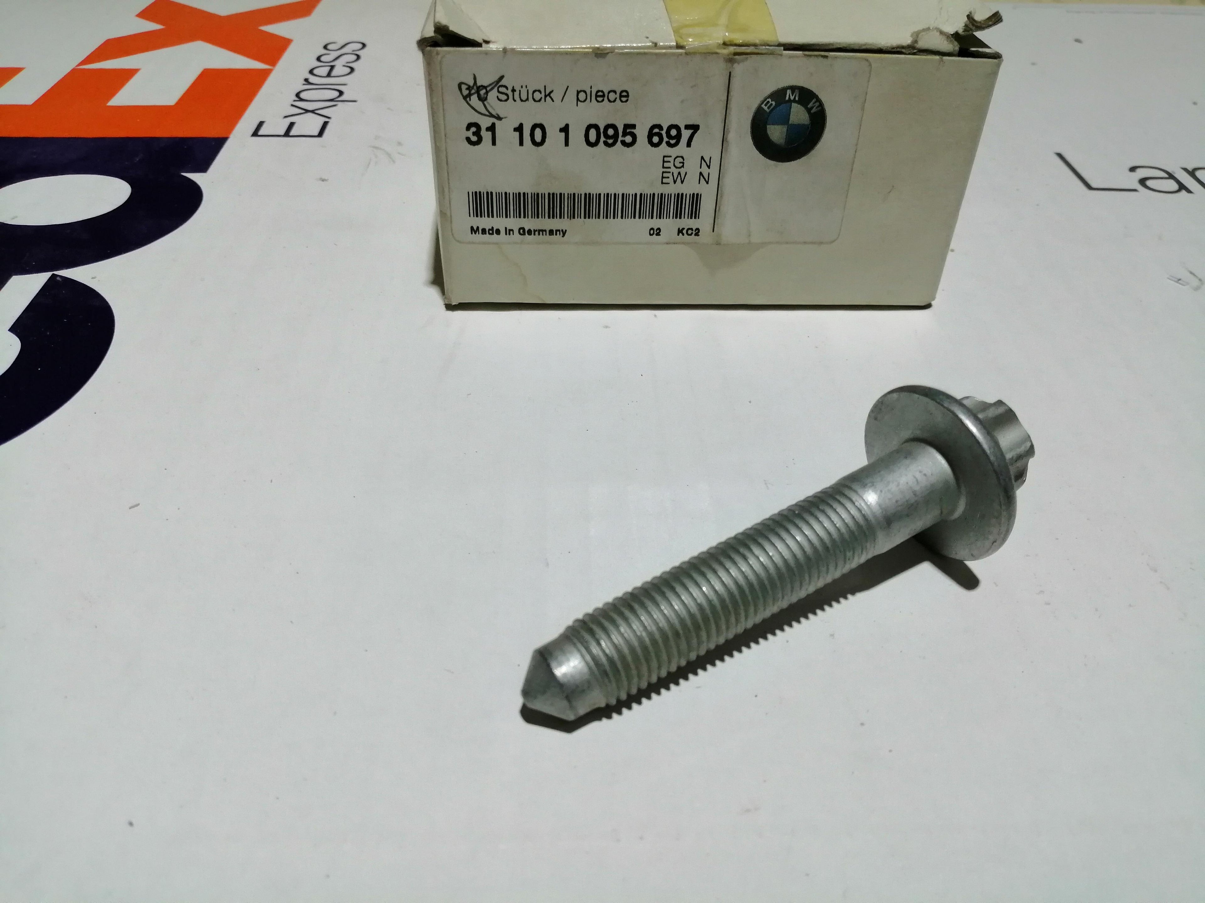 BMW Flange Screw 31101095697 GENUINE Set Of 2
