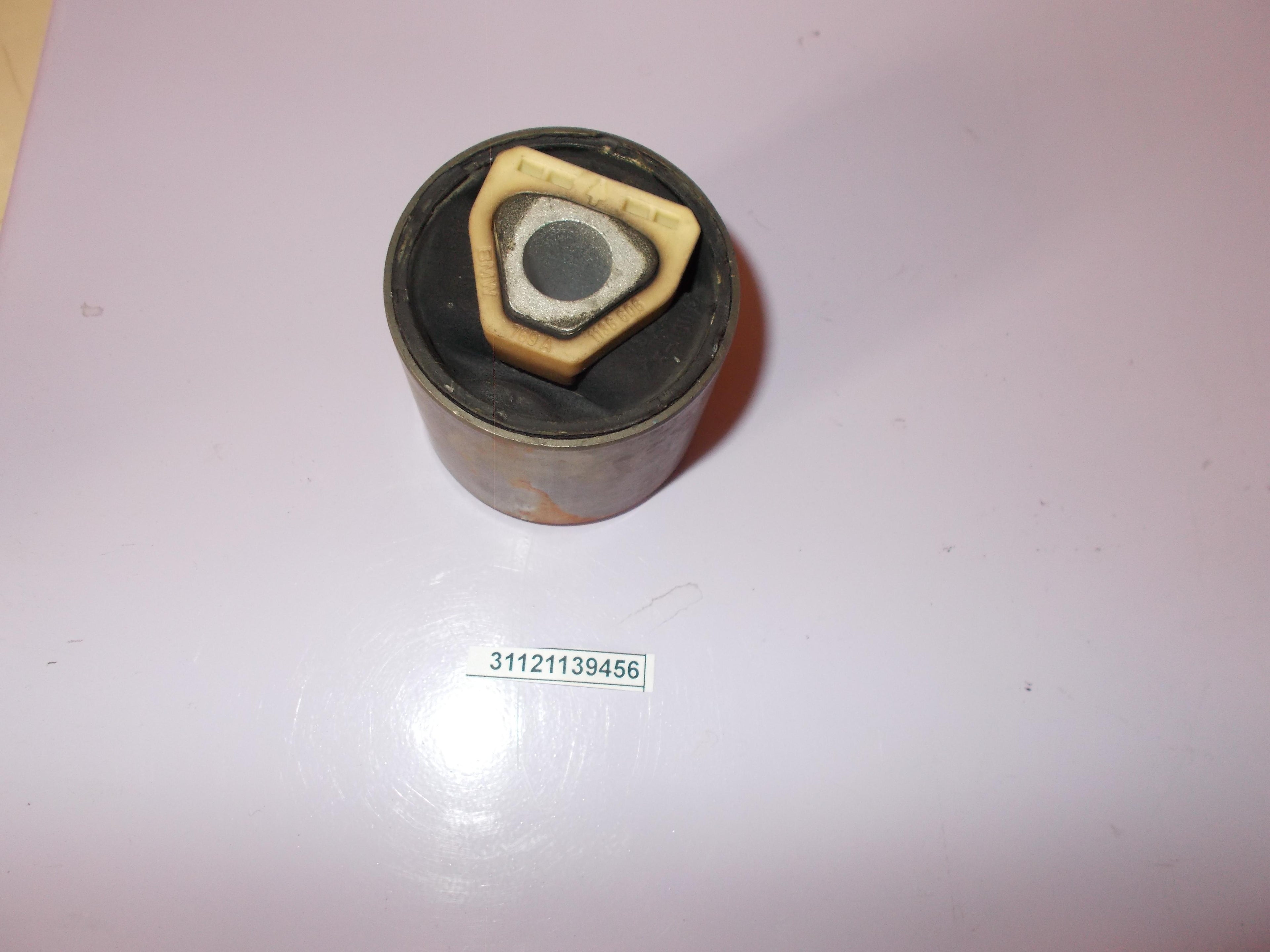 BMW Rubber Mounting Rod 31121139456 GENUINE