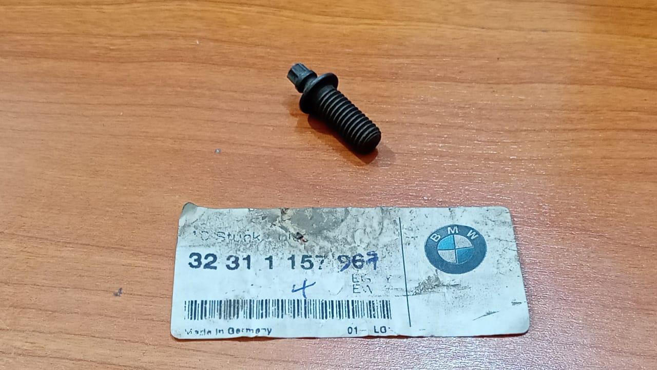 BMW 32311157967 E21 E36 Fracture Bolt