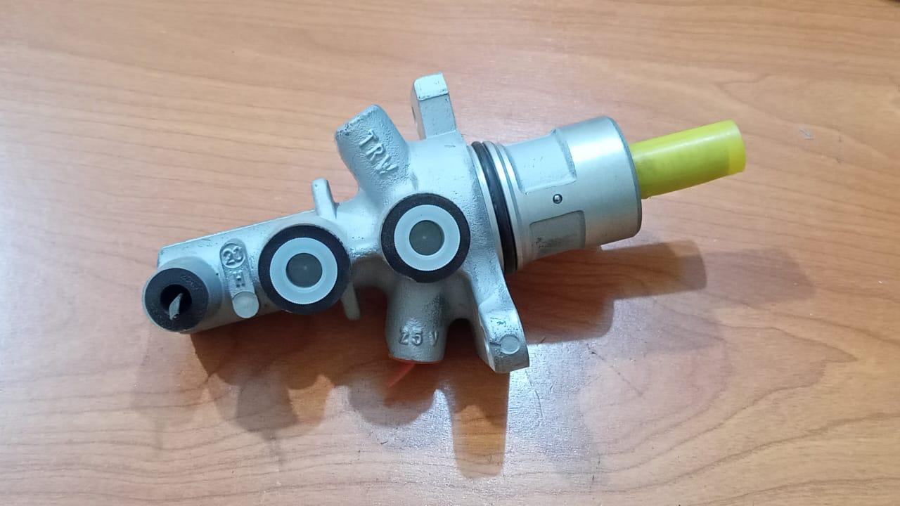 BMW Brake Master Cylinder 34311165543 E38 E39