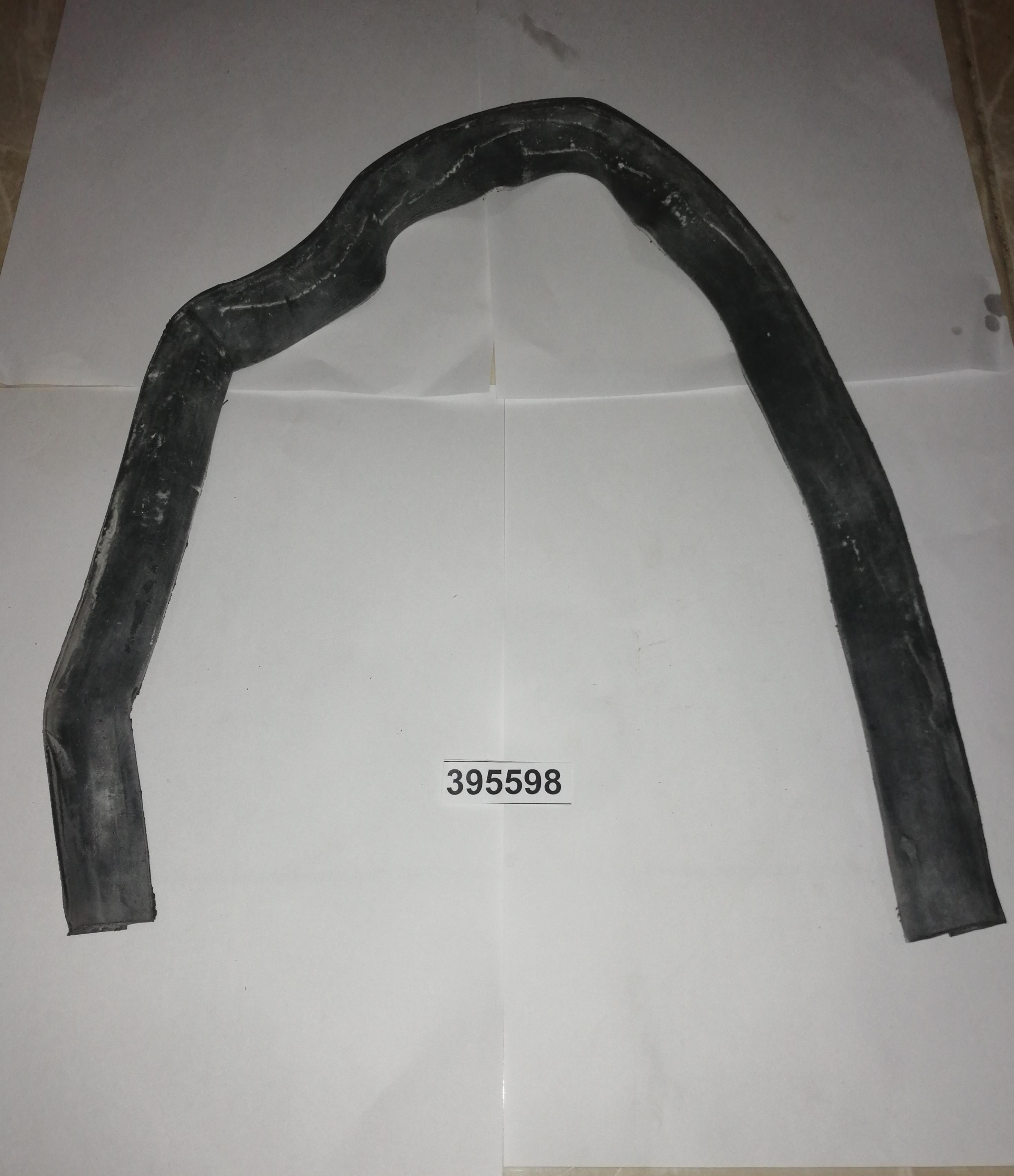 NEW GENUINE LAND ROVER 395598 Front Door Seal