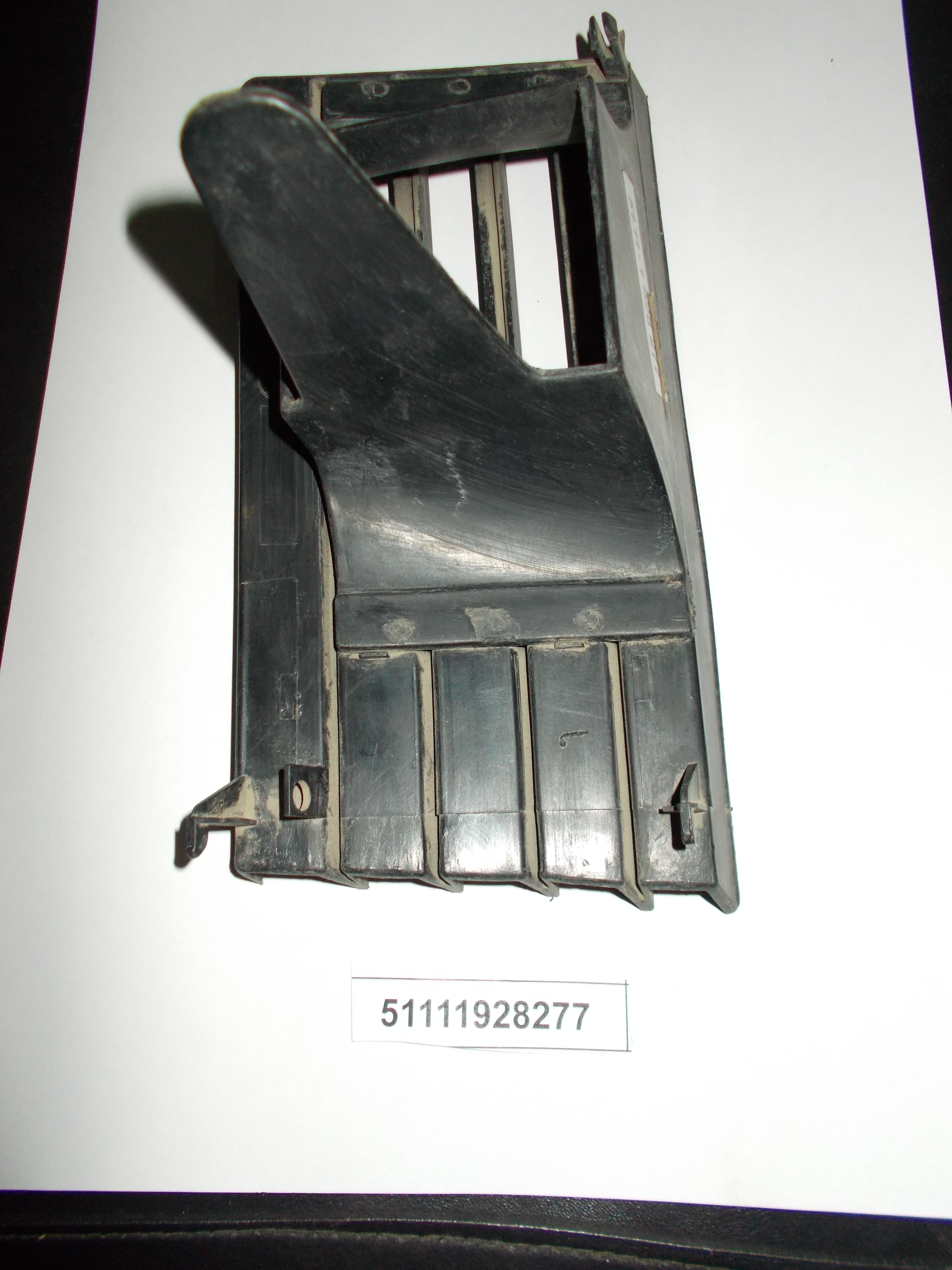 BMW E32 Front Left Flap 51111928277 GENUINE