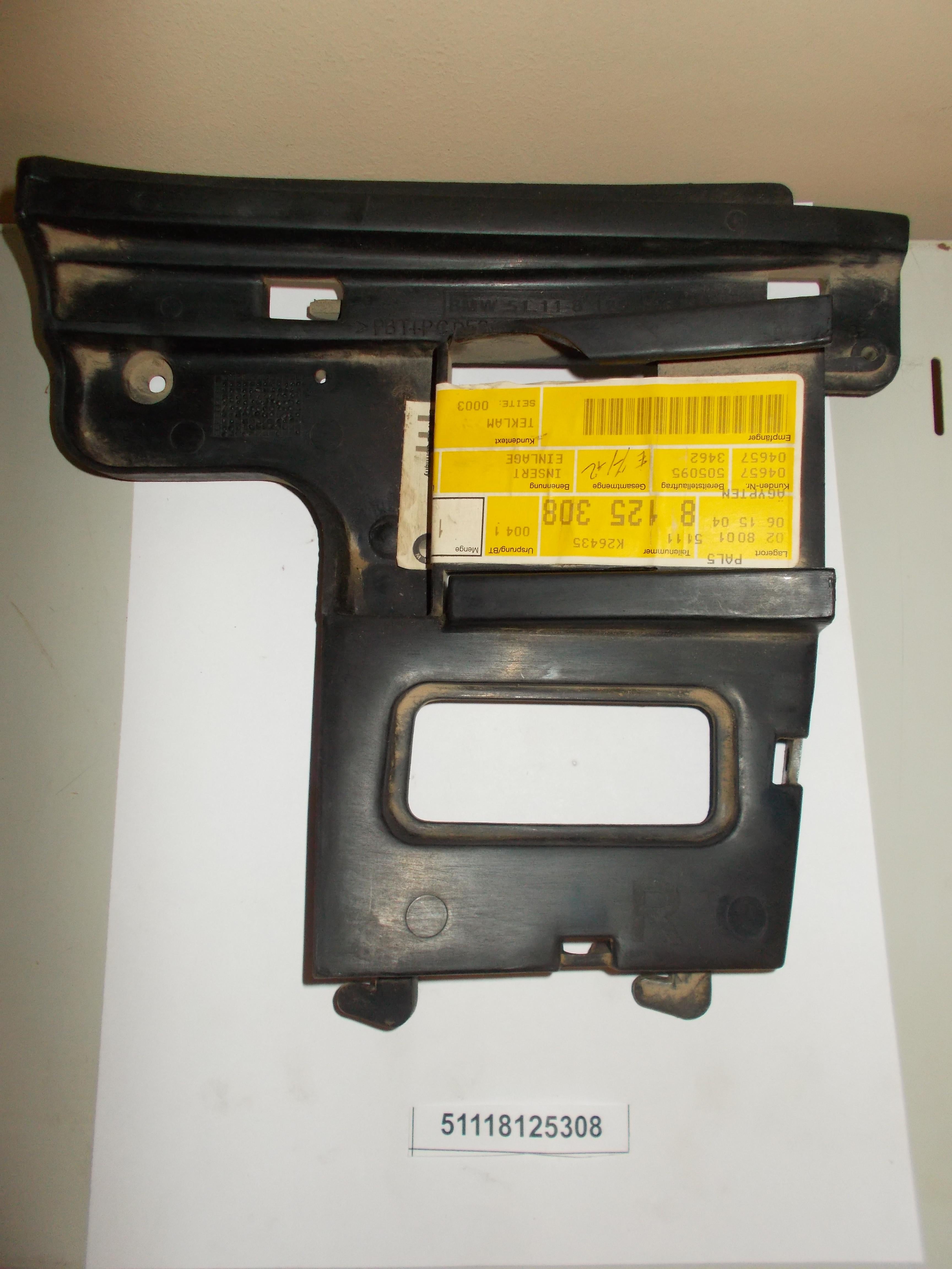 BMW E38 Right Insert 51118125308 GENUINE