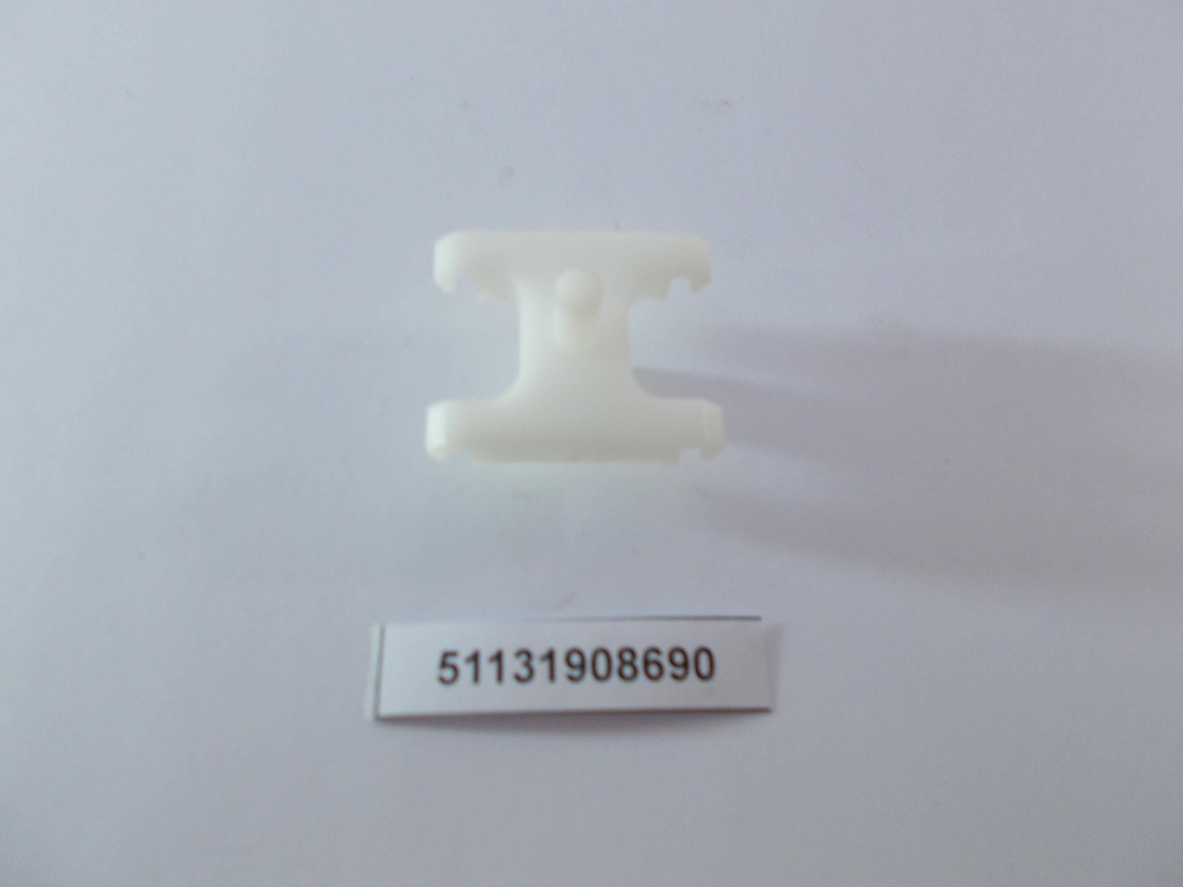 NEW OEM BMW 51131908690 Clamp  B&V