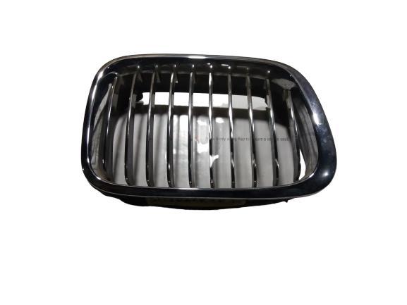 NEW OEM BMW 51138208489 Grille left E46 E46