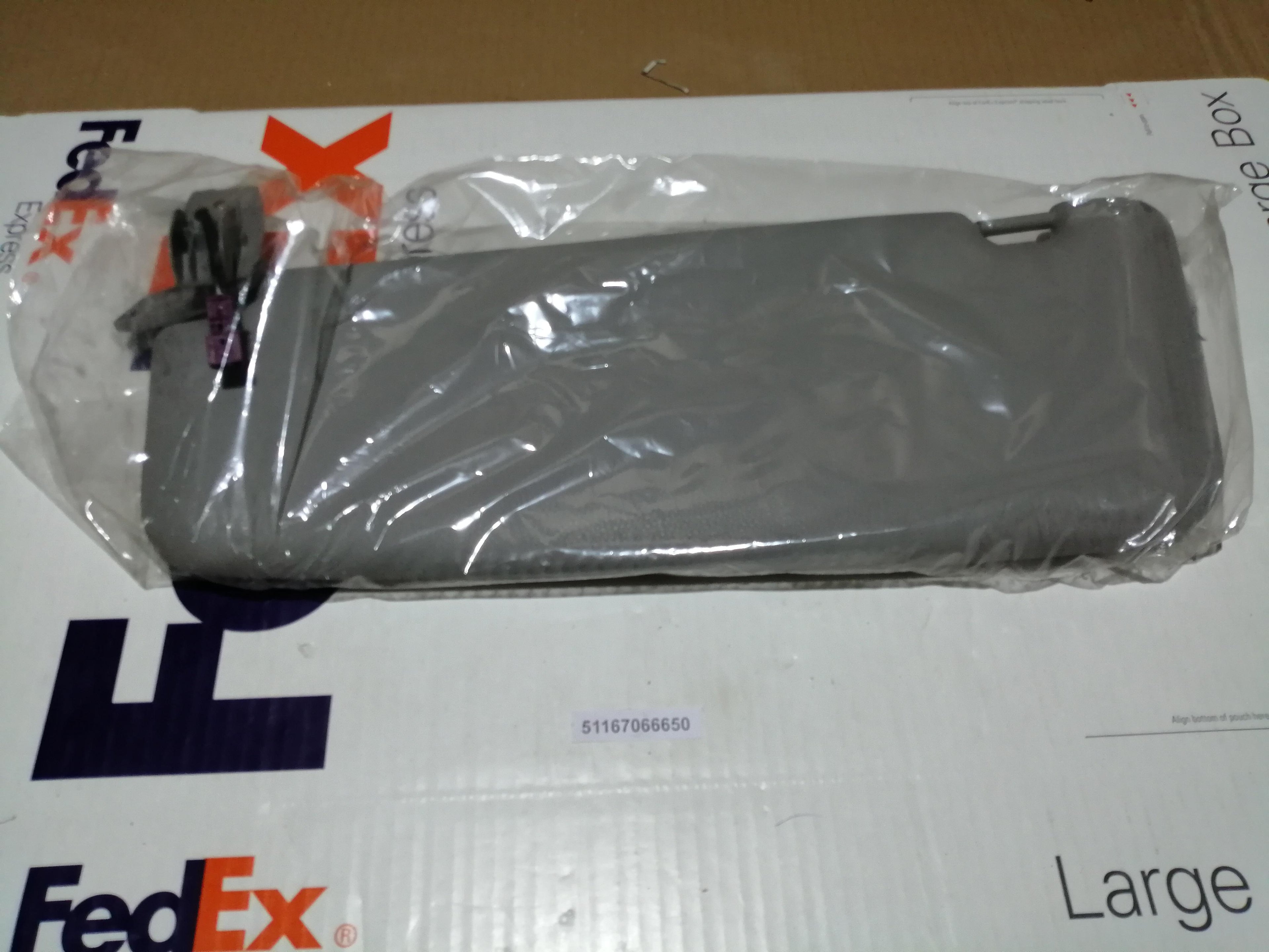 BMW 51167066650 Right Illuminated Sun Visor With Mirror E60, E61