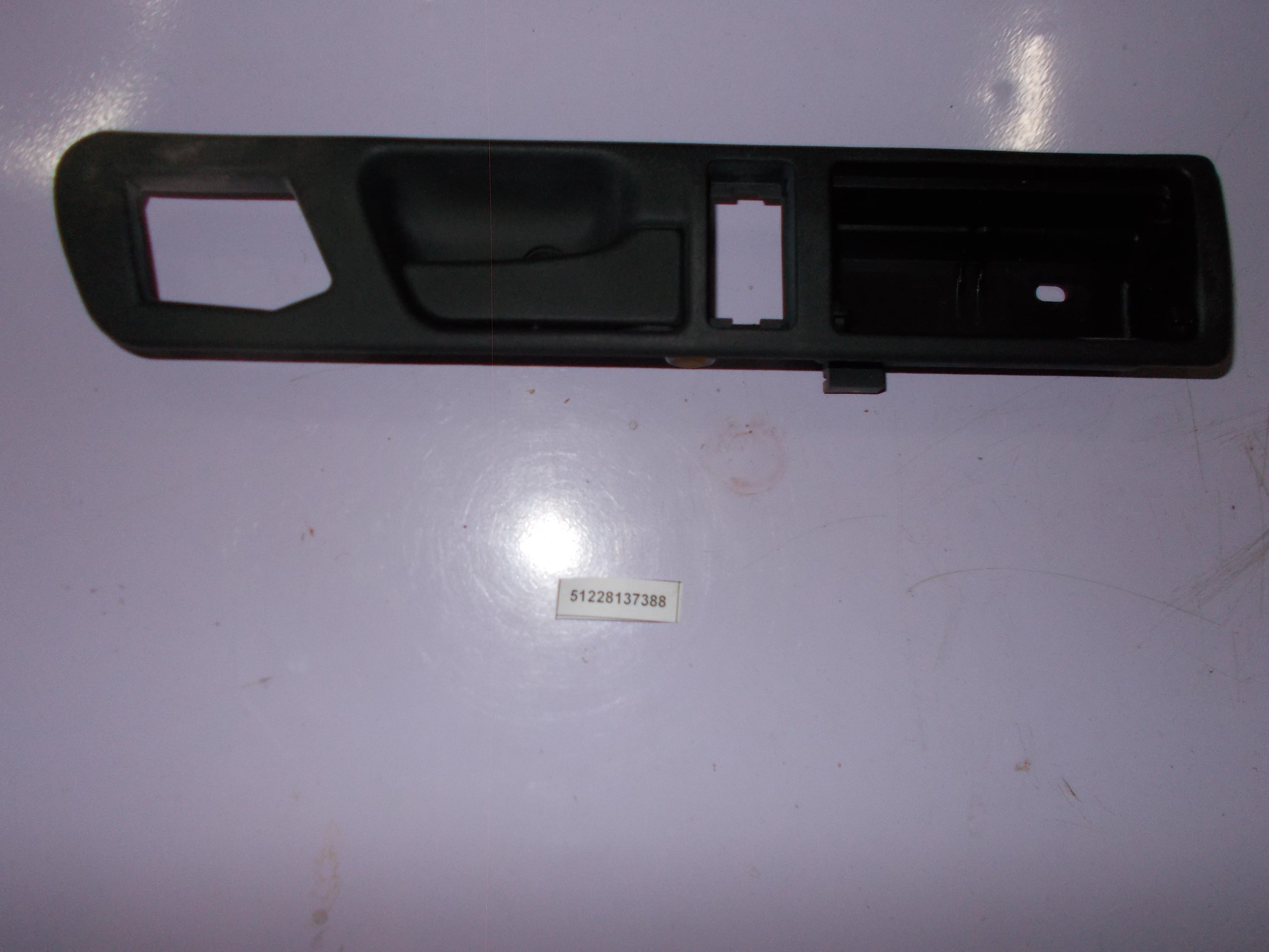 BMW E34 Inner Right Door Handle 51228137388 GENUINE