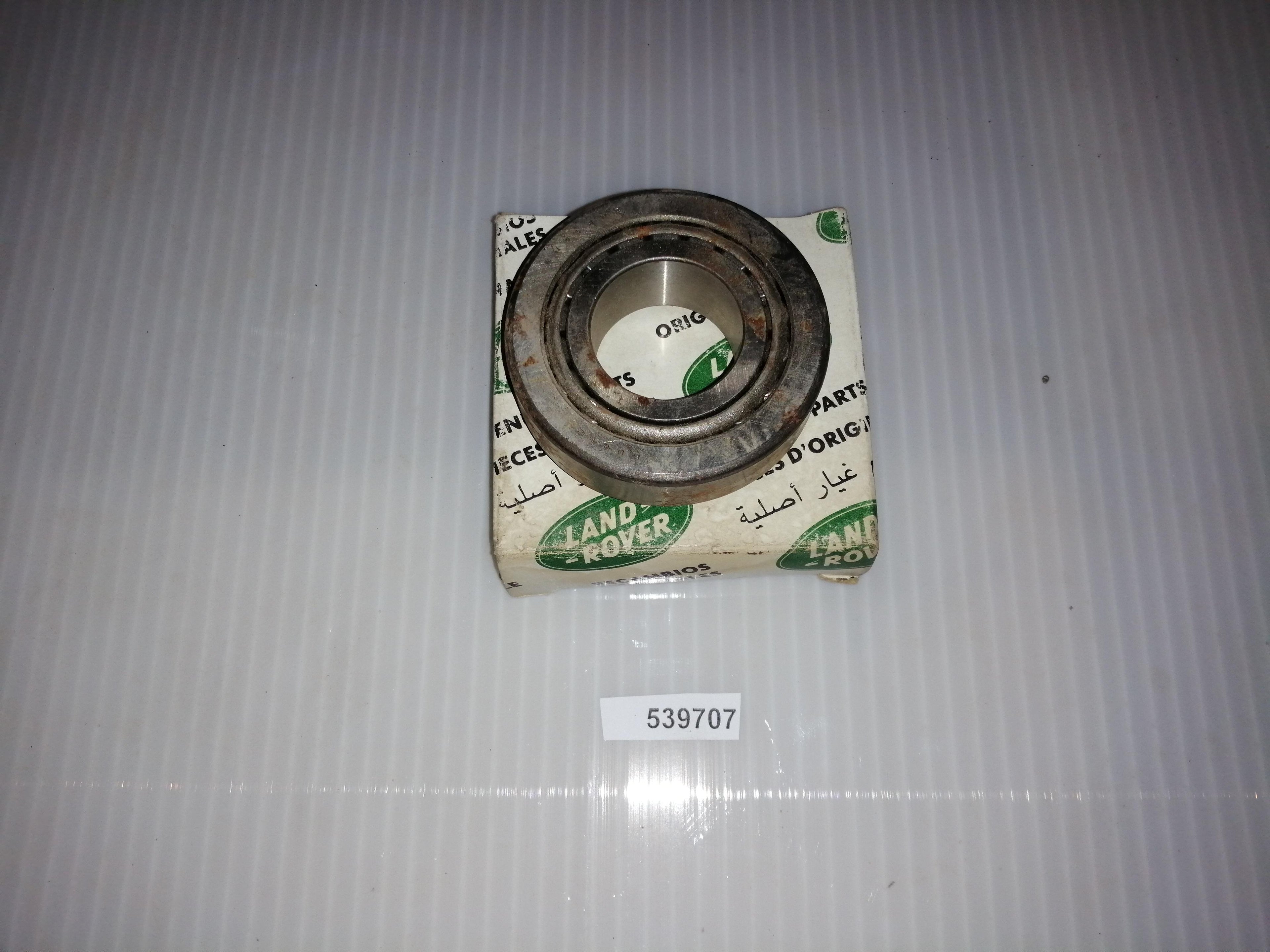 NEW GENUINE LAND ROVER 539707 BEARING-TAPER R