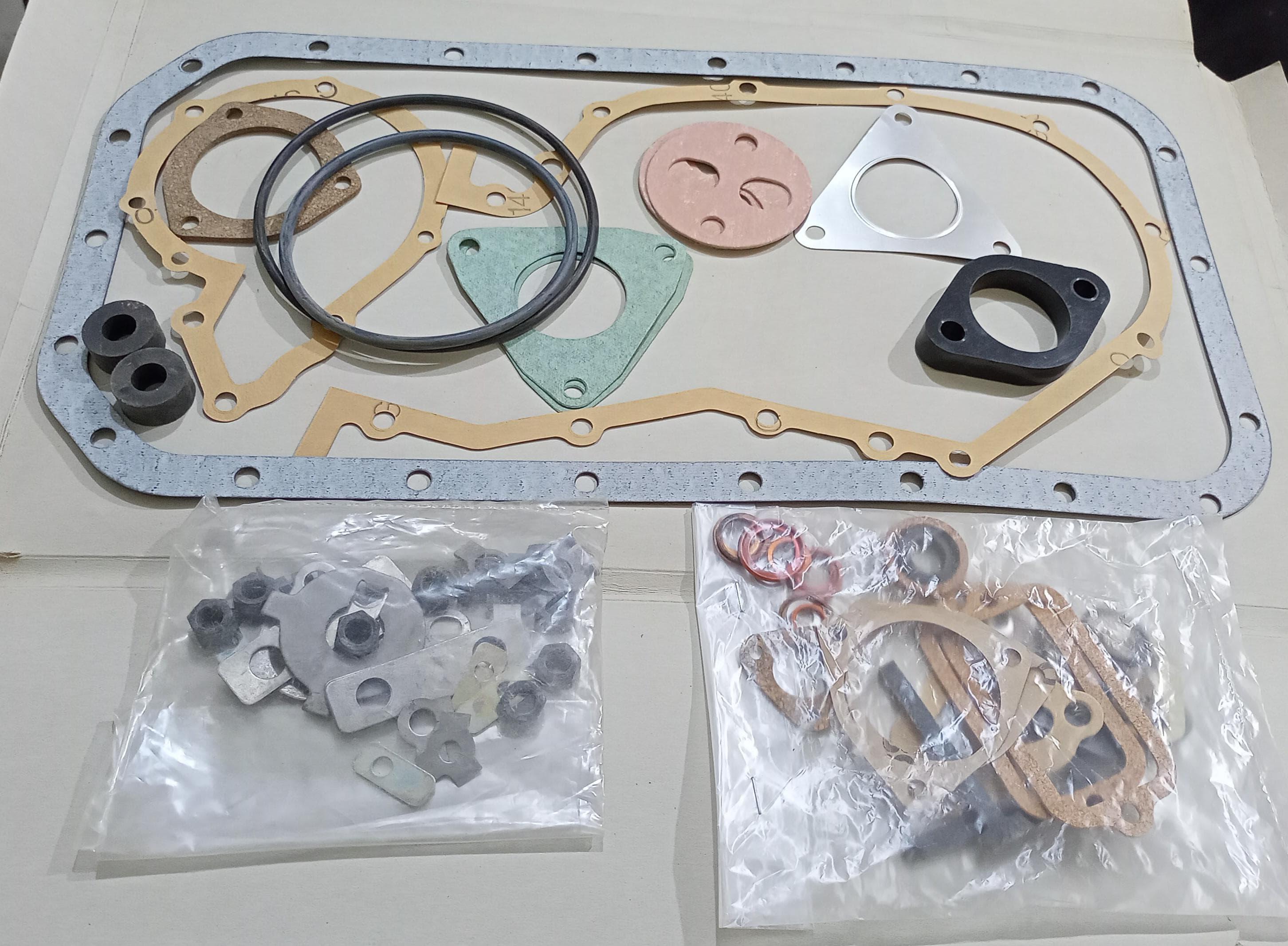Gasket Set Crank Case fits Land Rover 90 110 17H engine 608124 RTC809