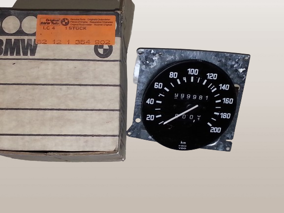 BMW 5 Series E12 Speedometer Gauge Instrument Cluster Genuine 62121354902