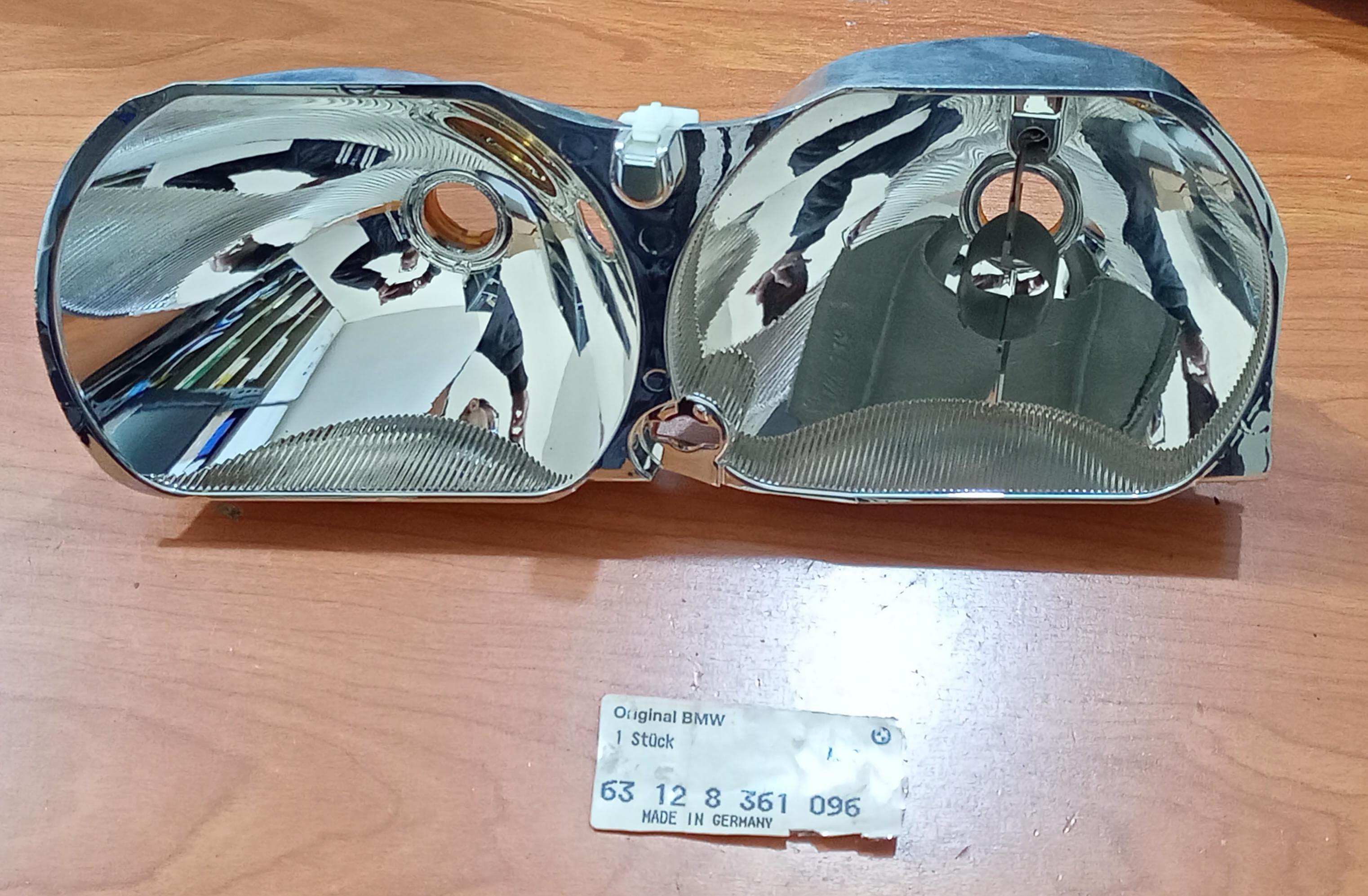 BMW 63128361096 3 Series E36 Headlight Replacement Housing Reflector Right OEM