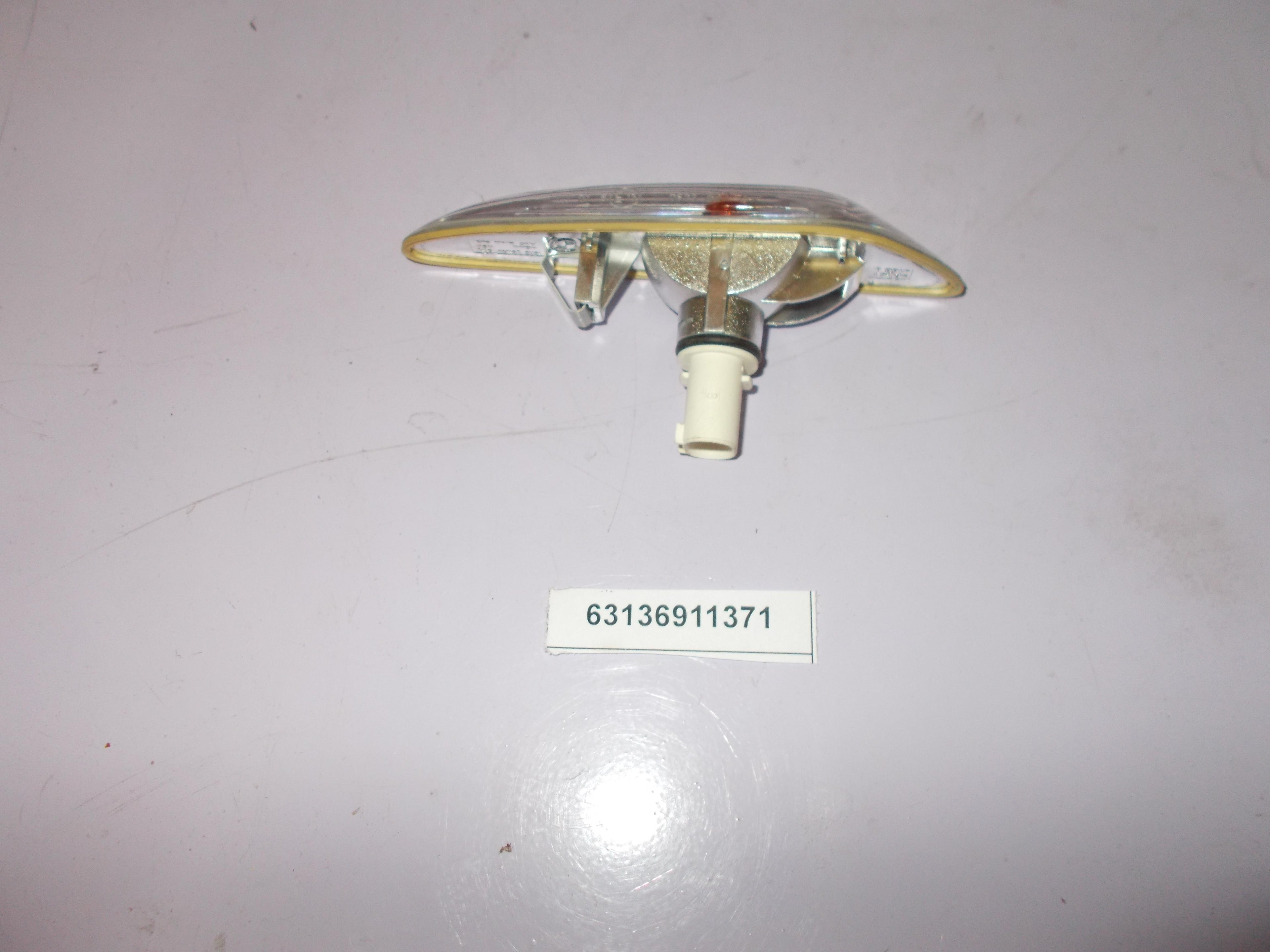 BMW Left White Addit. Turn Indicator Lamp 63136911371 GENUINE