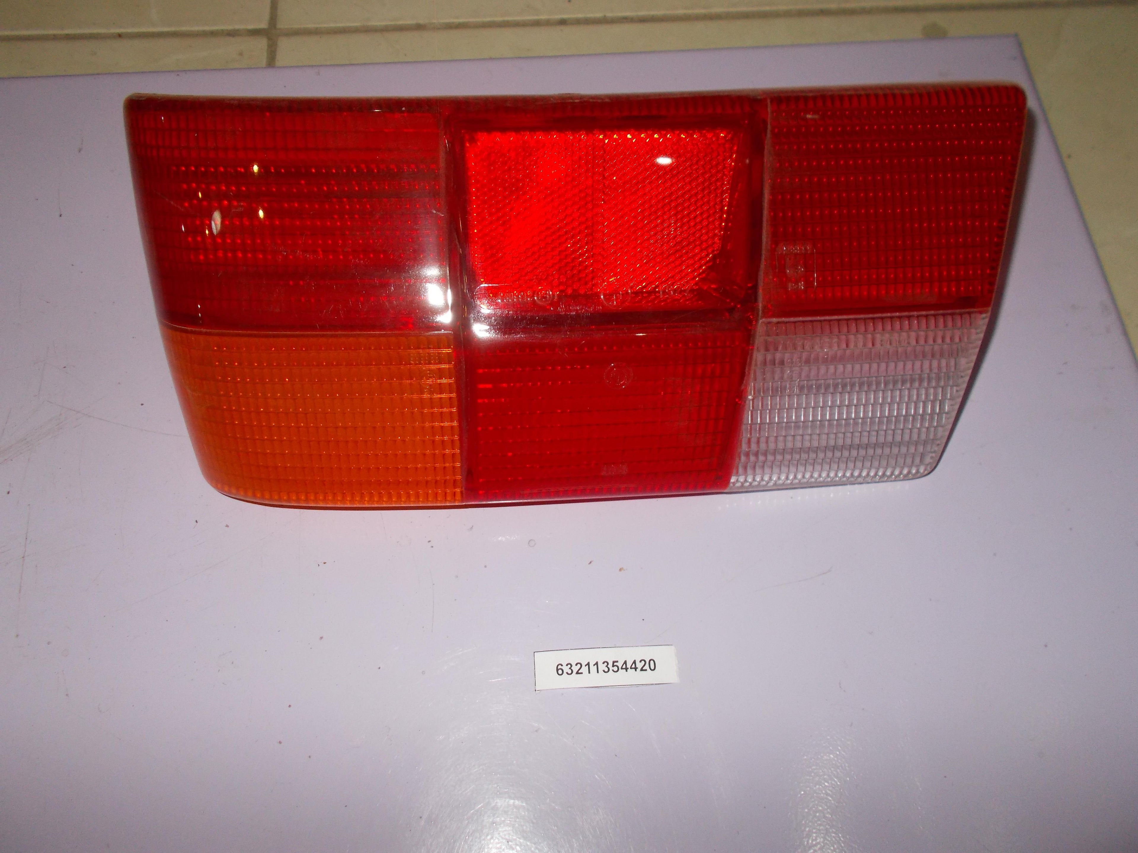 New Genuine BMW 63211354420 LENS RIGHT E12