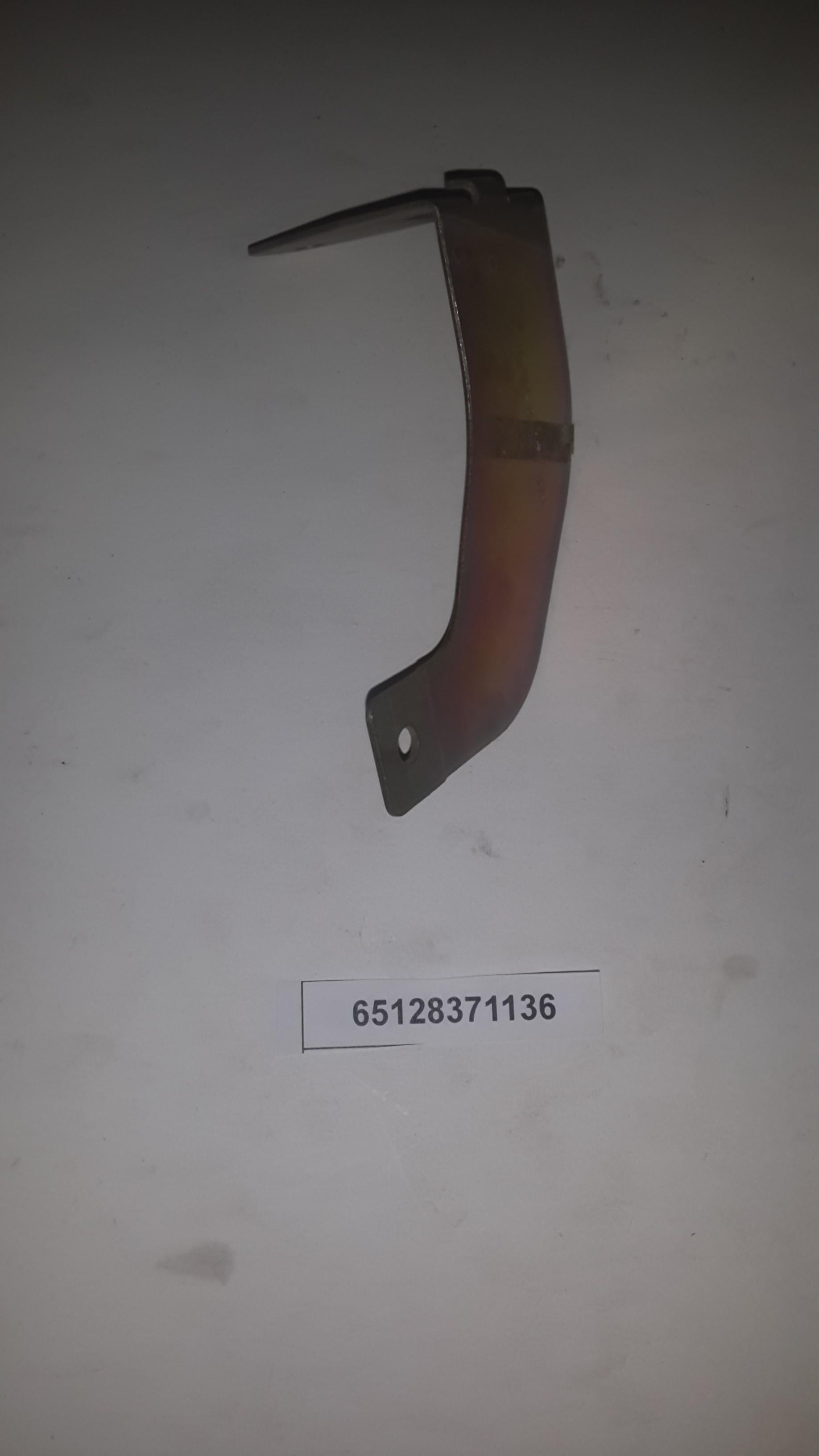 BMW E39 CD-Changer Bracket 65128371136 GENUINE