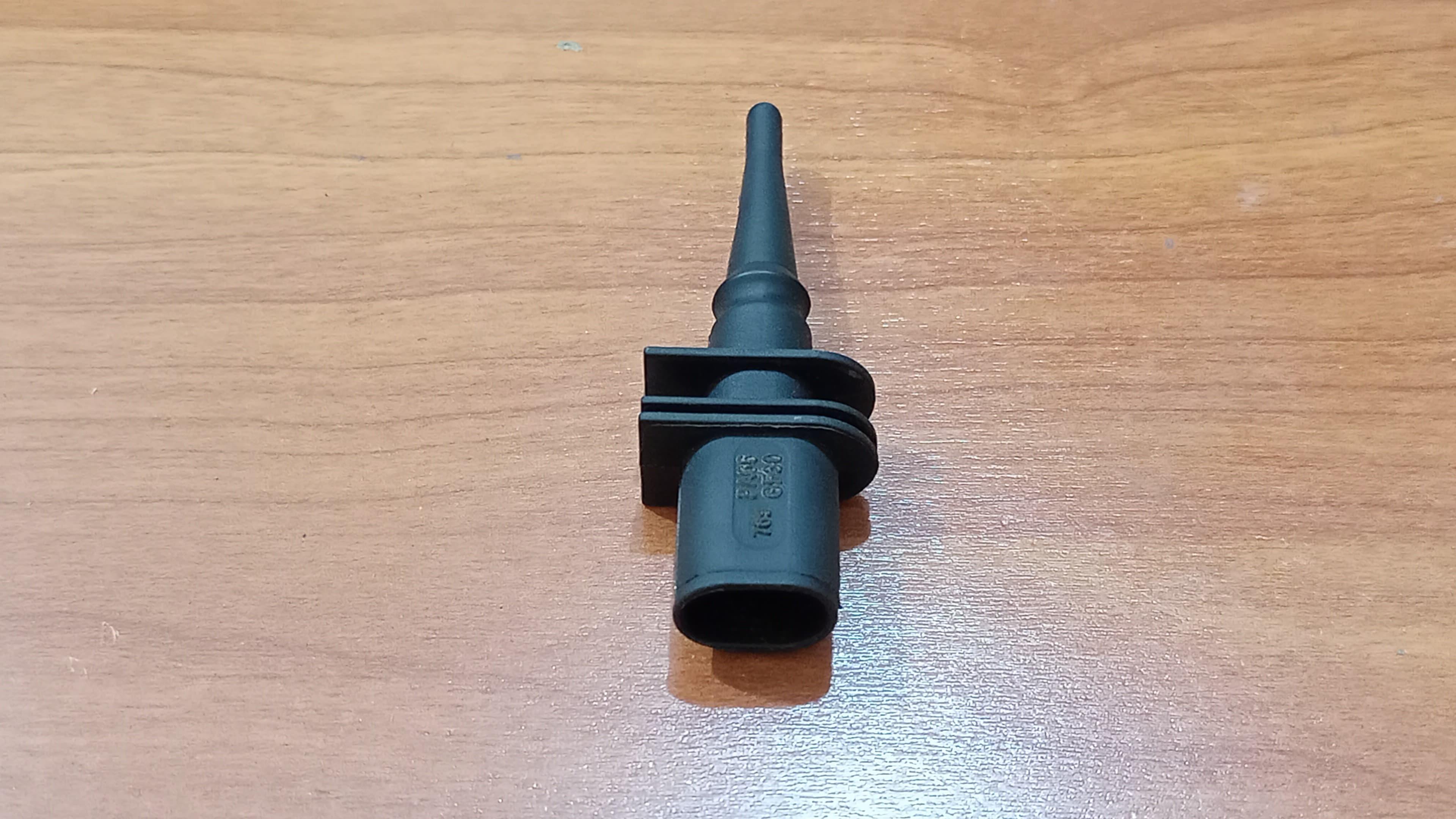 BMW E81, E82, E87, E88 Temperature Sensor 65816905133 GENUINE