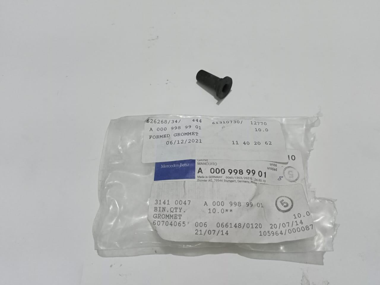 Mercedes-Benz Formed Grommet — W204 — A0009989901