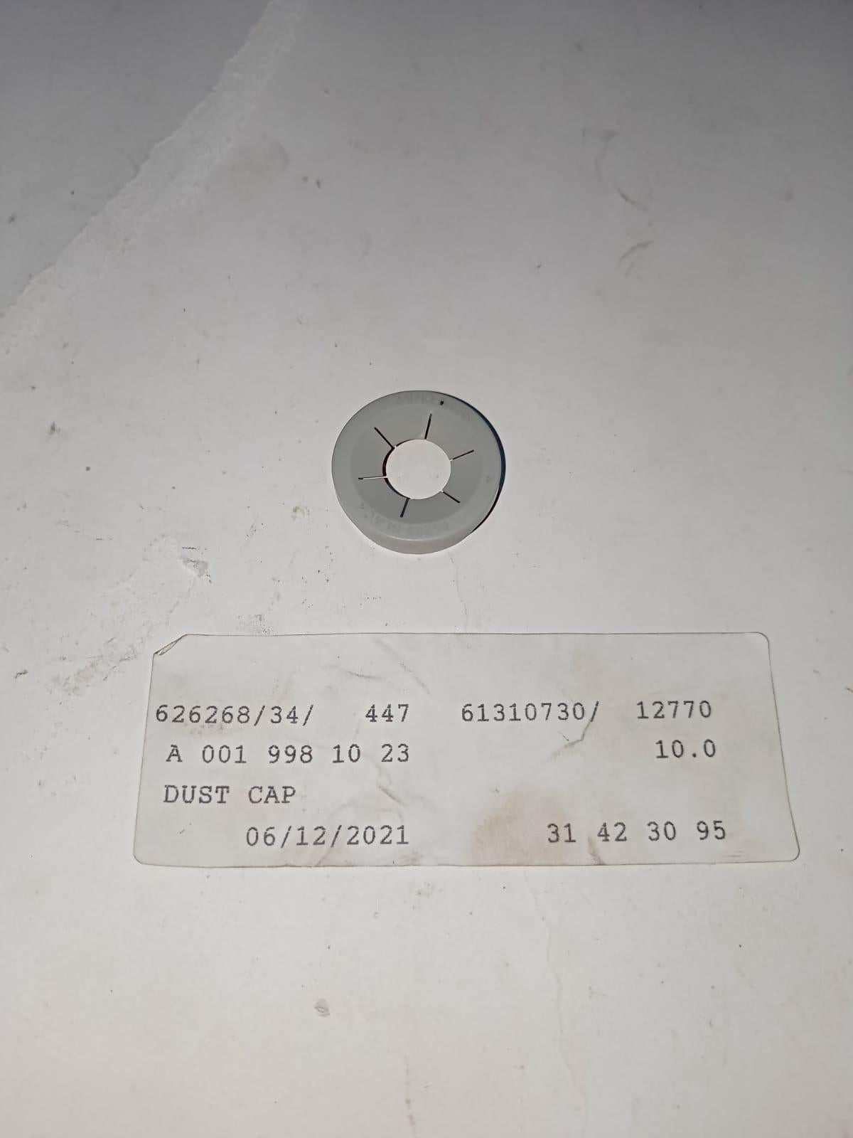 Mercedes-Benz Oil Return Tube Dust Cap A0019981023