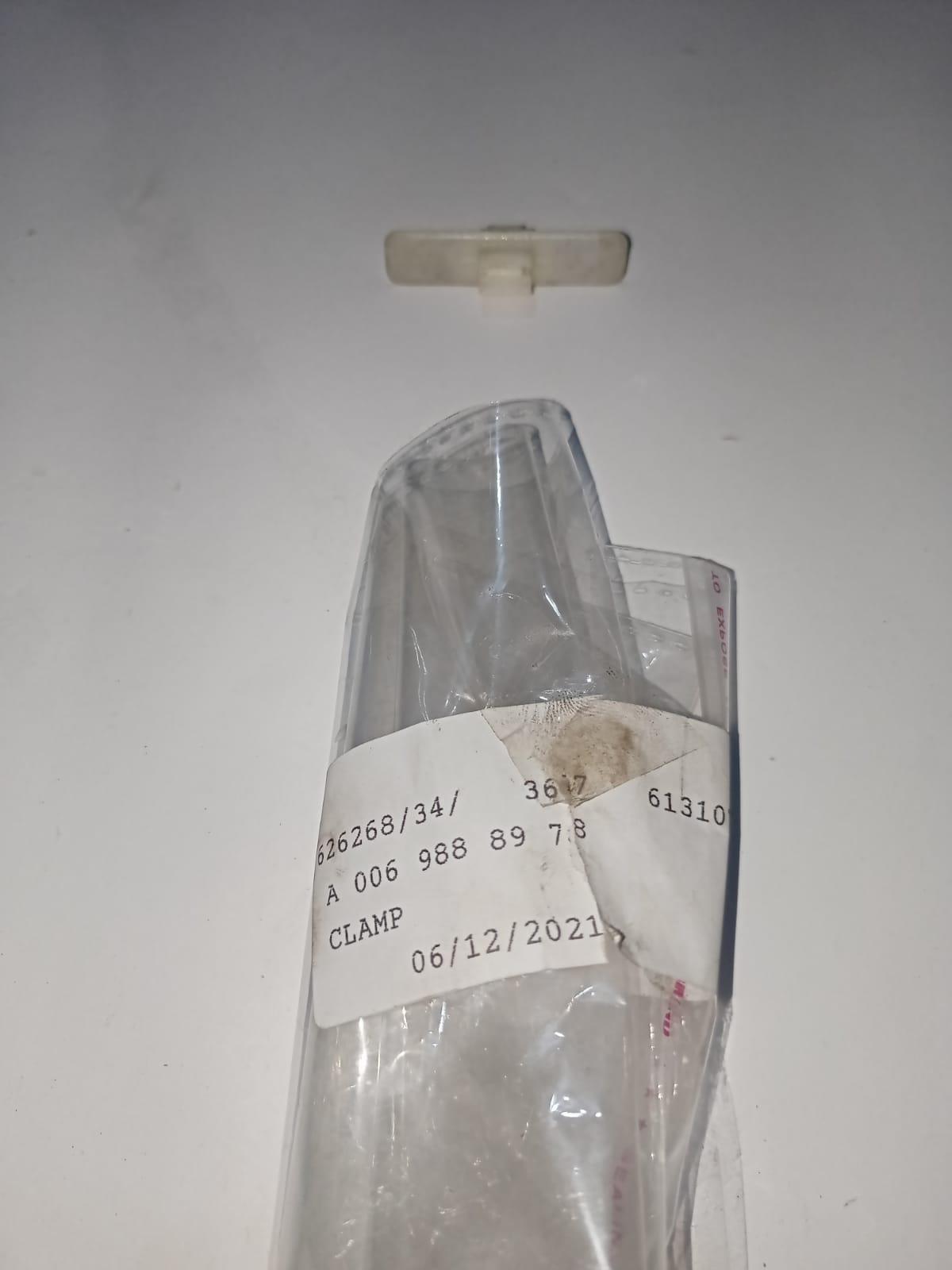 Mercedes-Benz W140 Molding Assembly Clip 0069888978