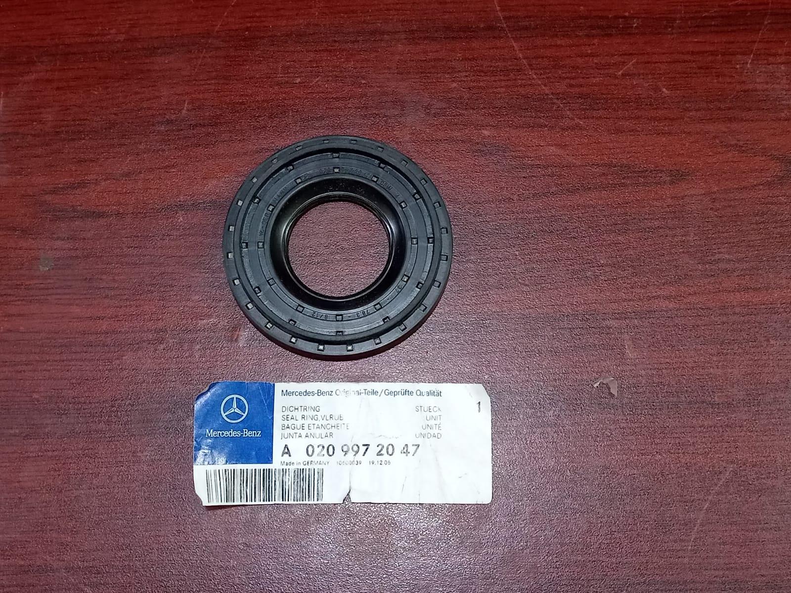 Mercedes Benz W201 190 Shaft Seal Ring 0209972047