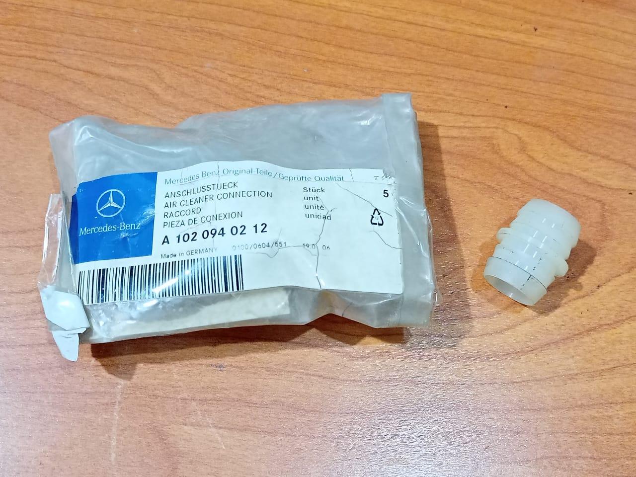 MBA 1020940212 Vacuum Hose Connector 190E 300SL 380SEC 500SEC 560SL