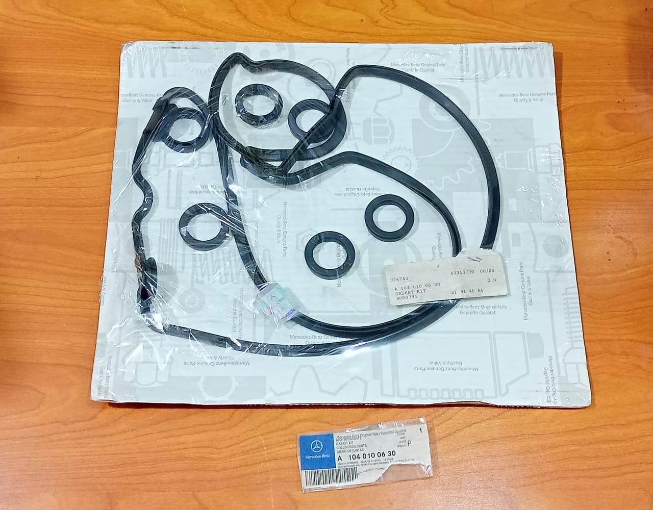 MERCEDES SL R129 Cylinder Head Cover Gasket Set A1040100630
