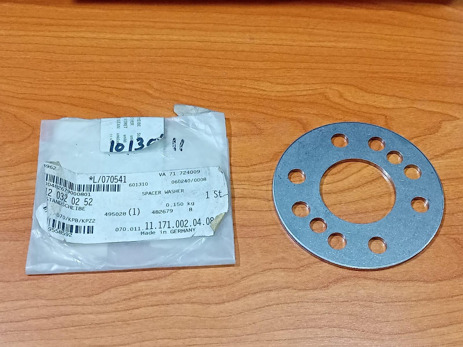 MERCEDES BENZ  A1120320252 SPACER DISK W163