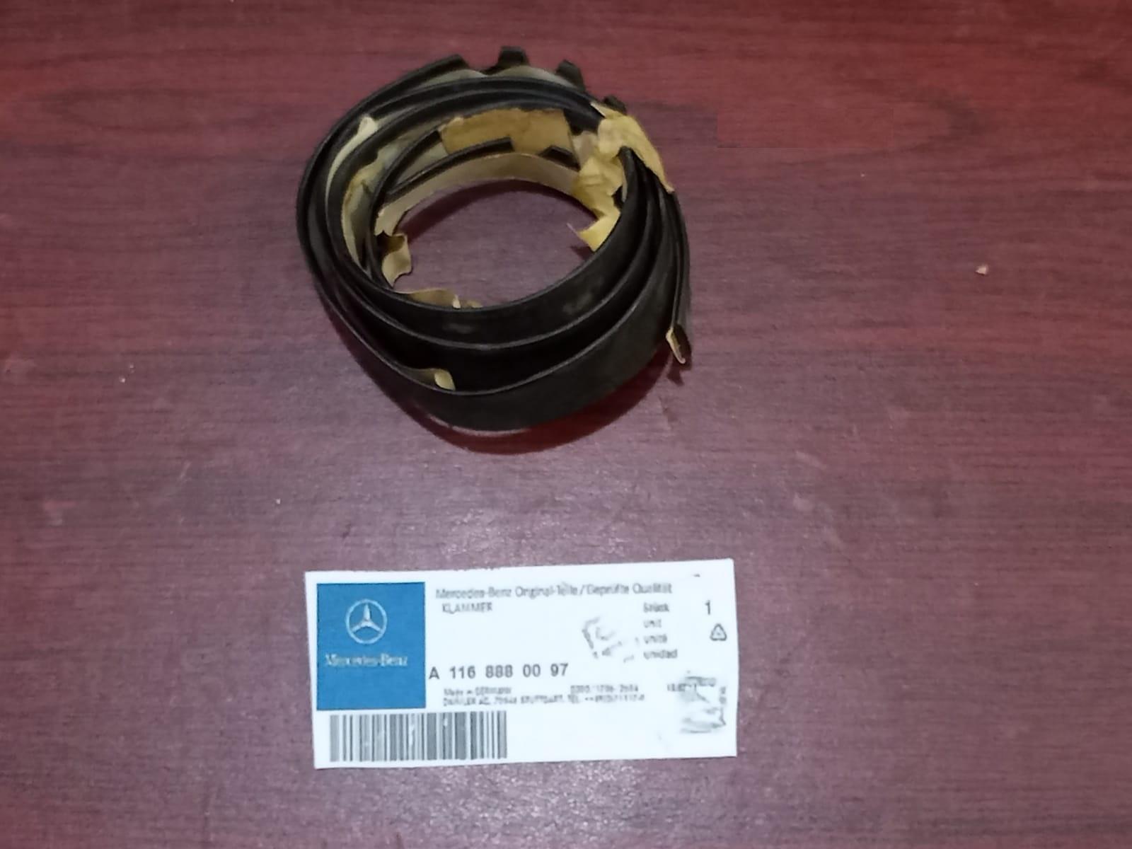 Mercedes W116 W123 Fender Trim Moulding Genuine A1168880097