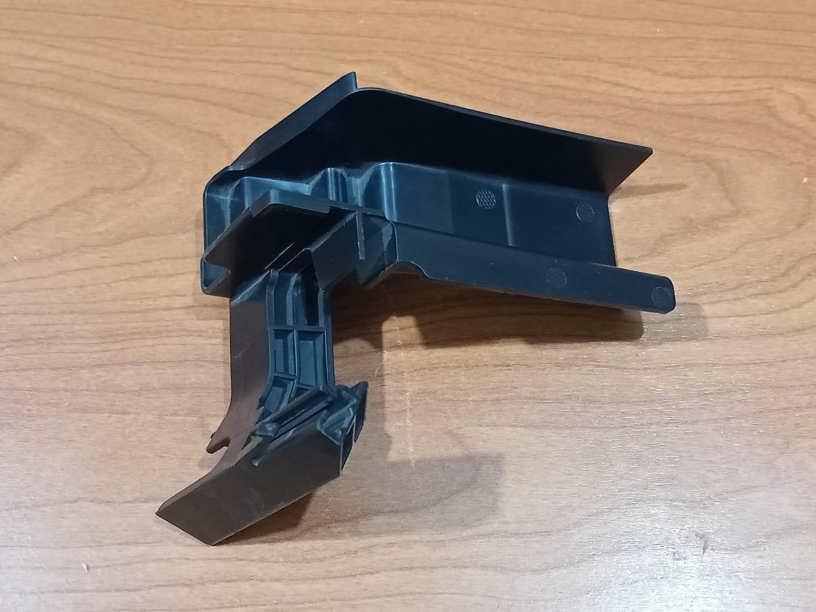 MERCEDES CLA250 C117 Door Lock Bracket Support