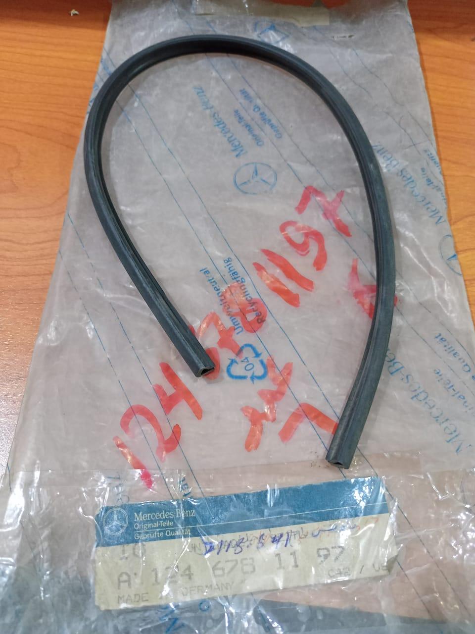 MERCEDES BENZ W124 Window Pad A1246781197