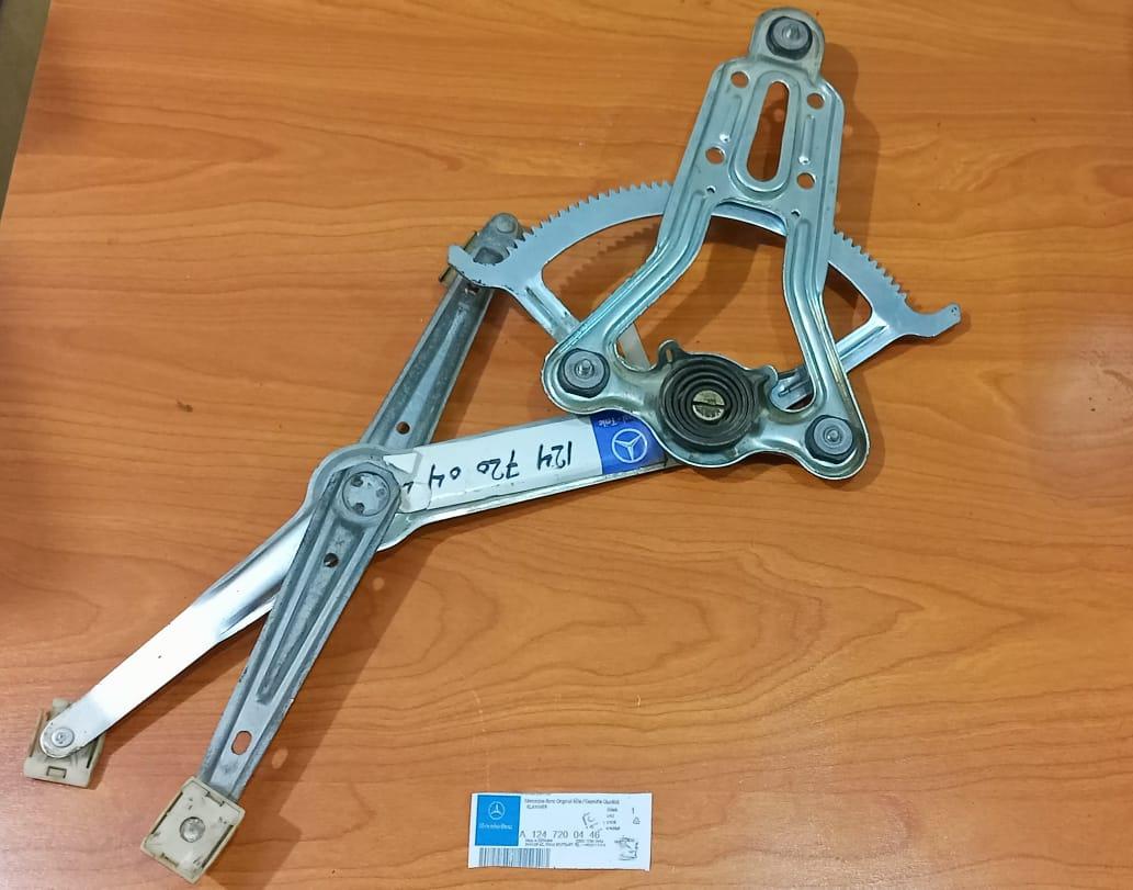 Mercedes-Benz W124 Right Front Door Regulator A1247200446