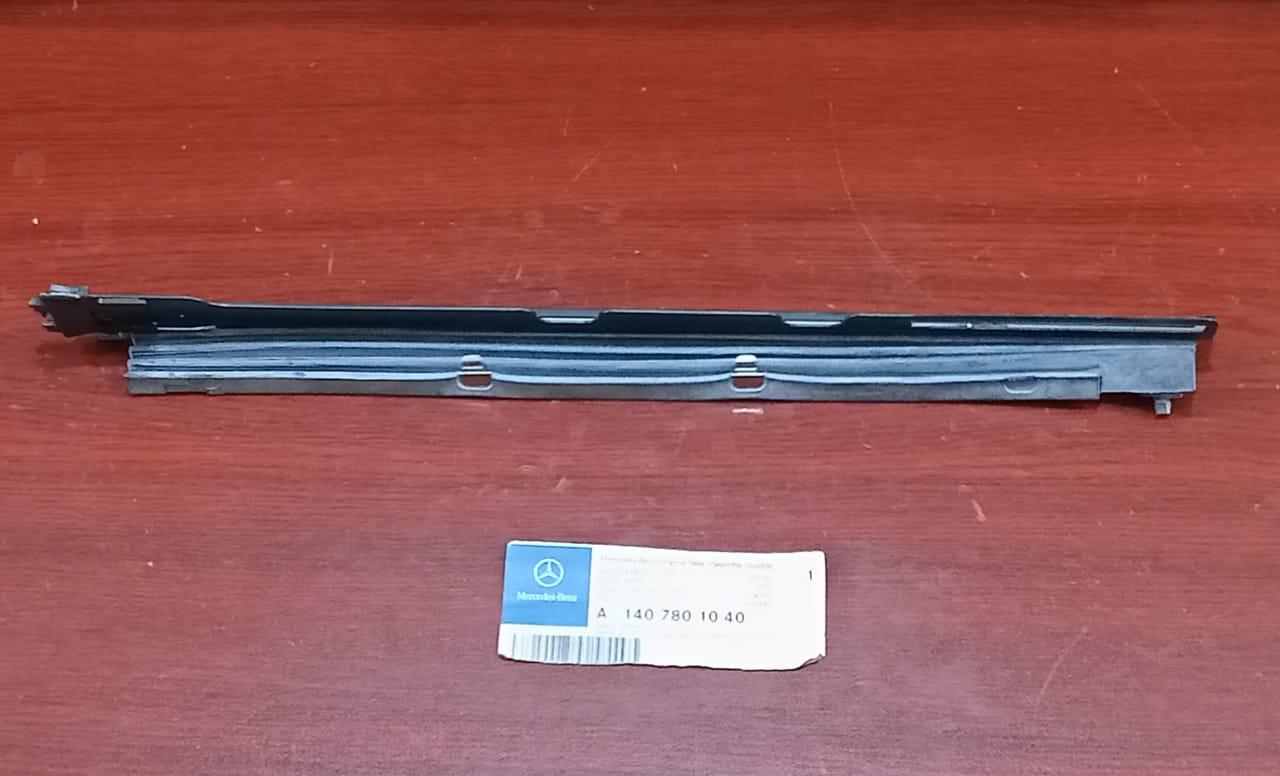 MERCEDES-BENZ  Console Trim Panel, Right 1407801040 ( A1-2)
