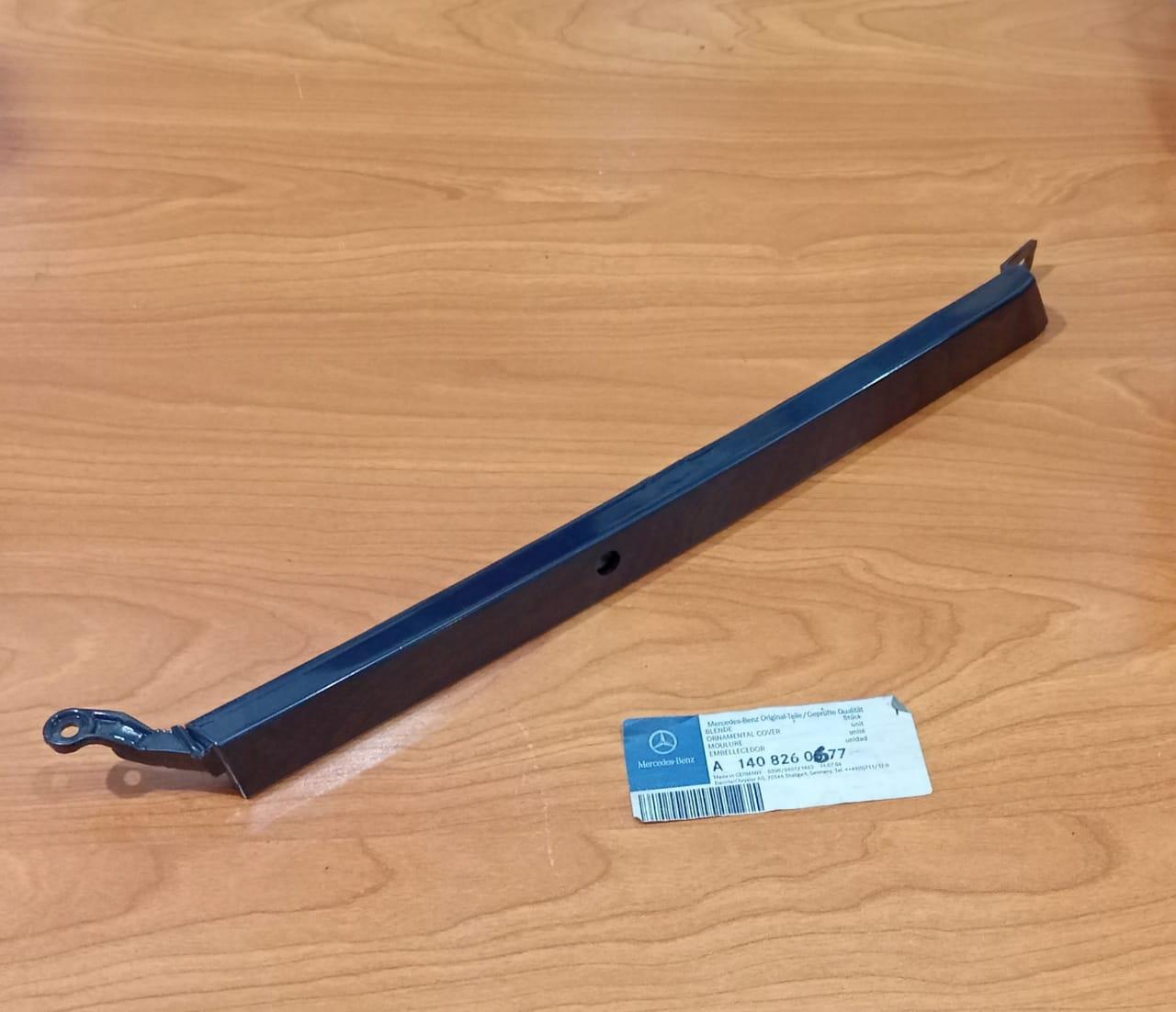Mercedes-Benz W140 S420 S500 Headlight Trim Right
