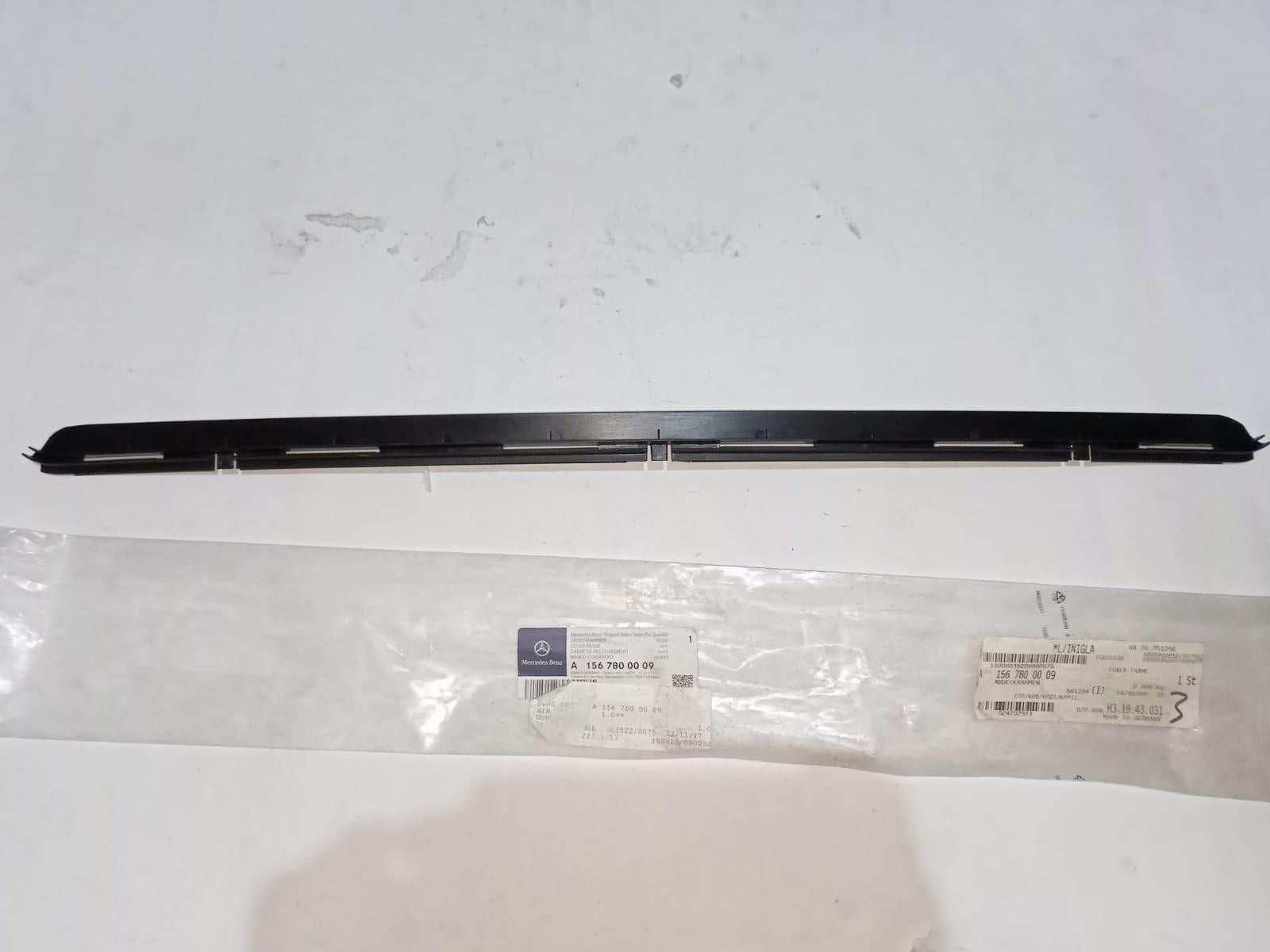 Mercedes-Benz W156 Cover Frame A1567800009