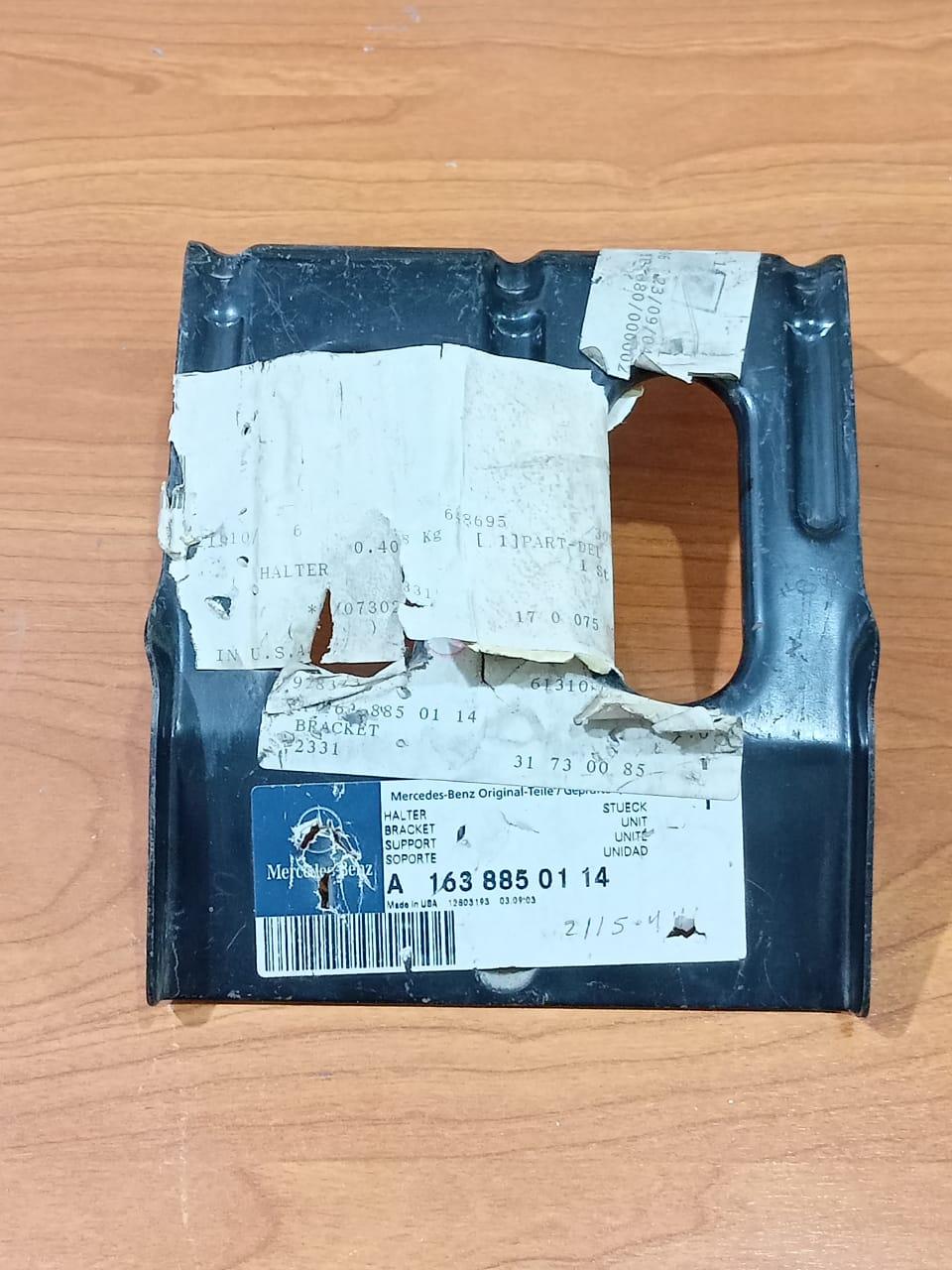 Mercedes-Benz W163 ML Front Bumper Bracket 1638850114