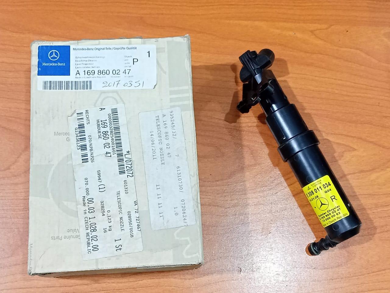 MERCEDES W169 Headlight Washer Nozzle A1698600247