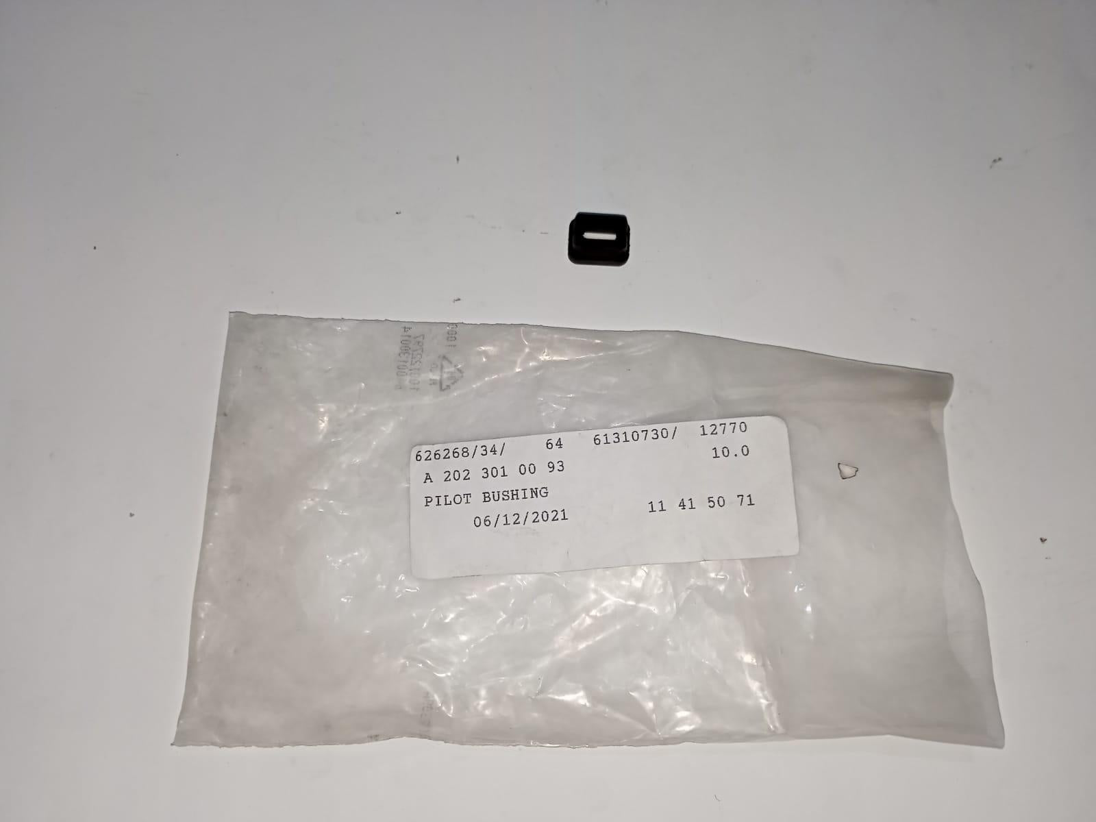 Mercedes-Benz W124 W140 W201 Pilot Bushing