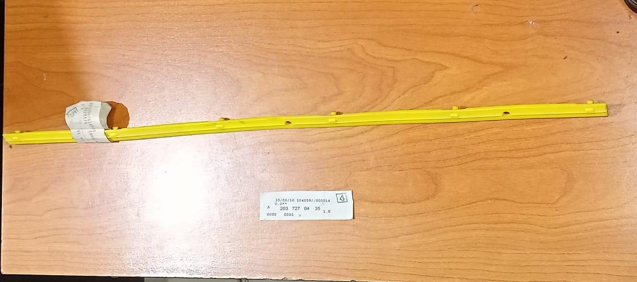 Genuine MERCEDES S203 W203 C-CLASS W203 Estate S203 Rail 2037270435