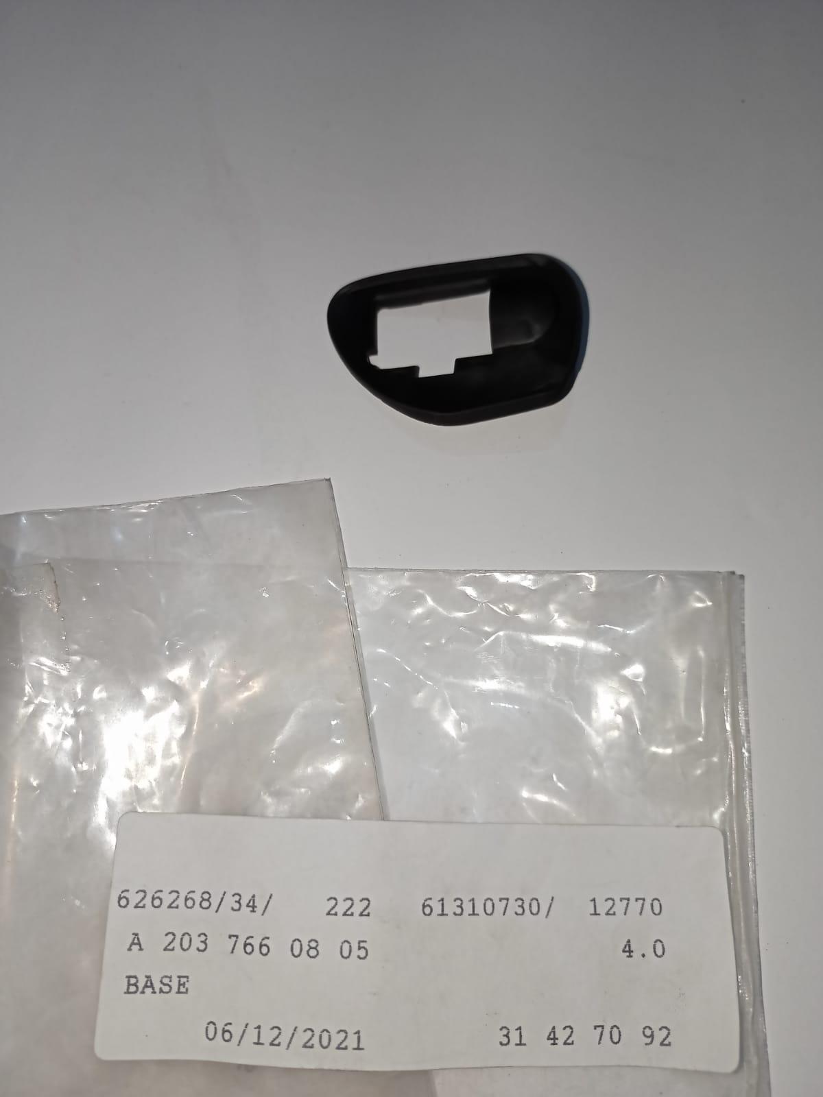 Mercedes-Benz R171 W203 W211 Outside Handle Pad 2037660805
