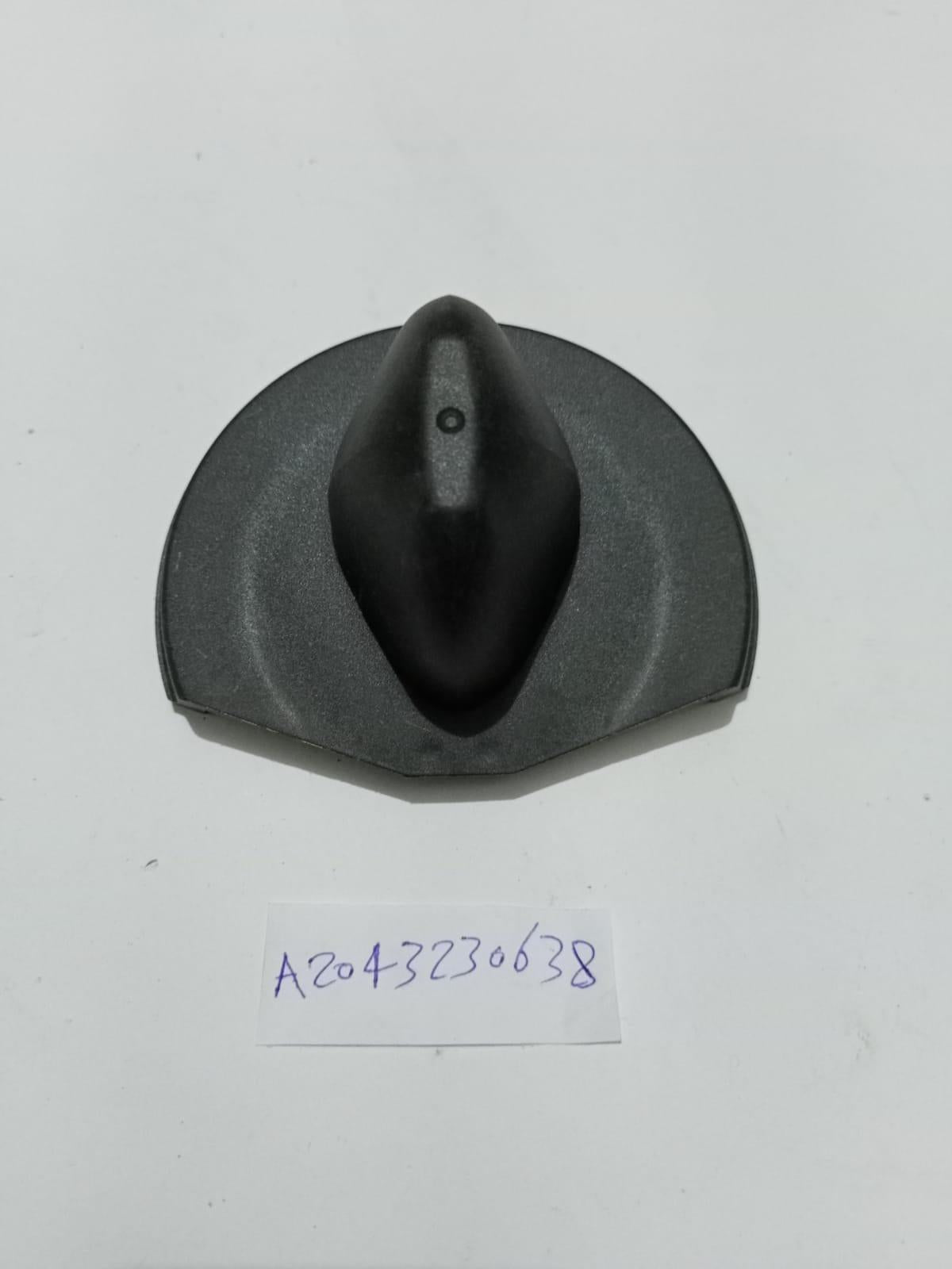 Mercedes-Benz W204 Dust Cap 2043230638