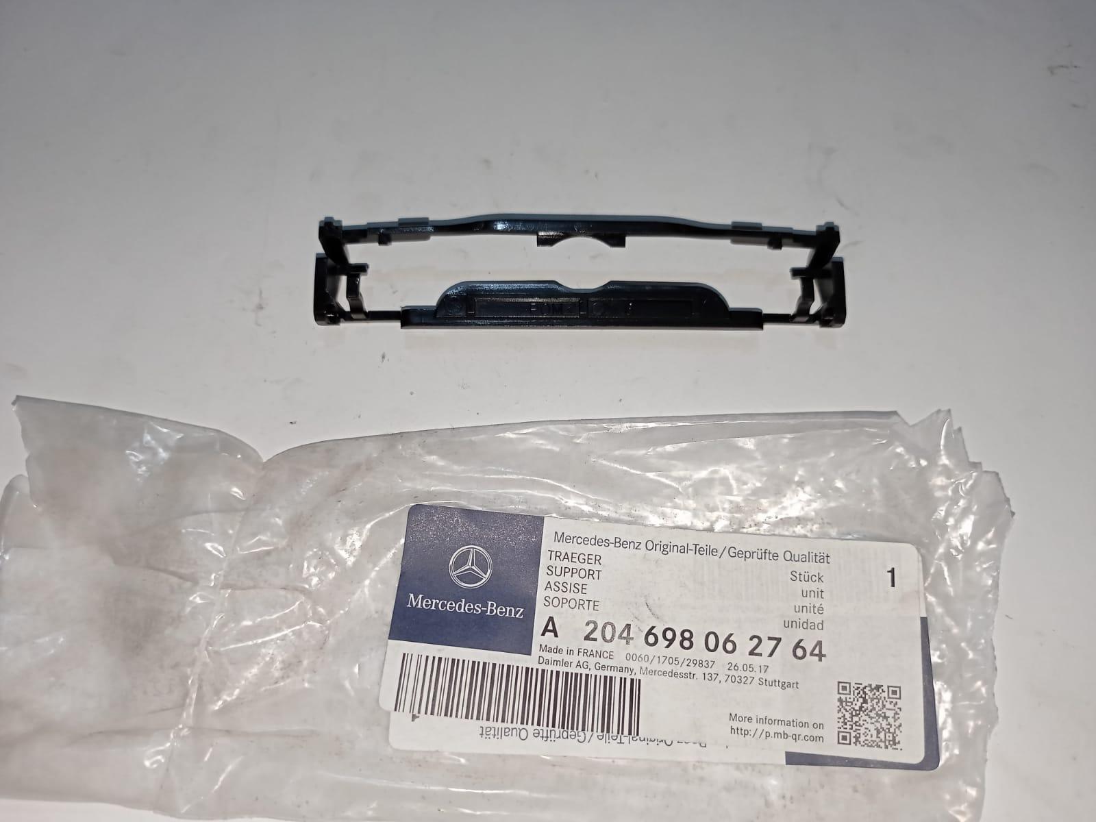 Mercedes-Benz W204 Roof Molding Support 204698062764