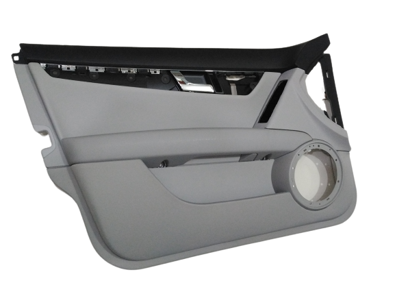 Mercedes-Benz Door Trim A2047207862 W204