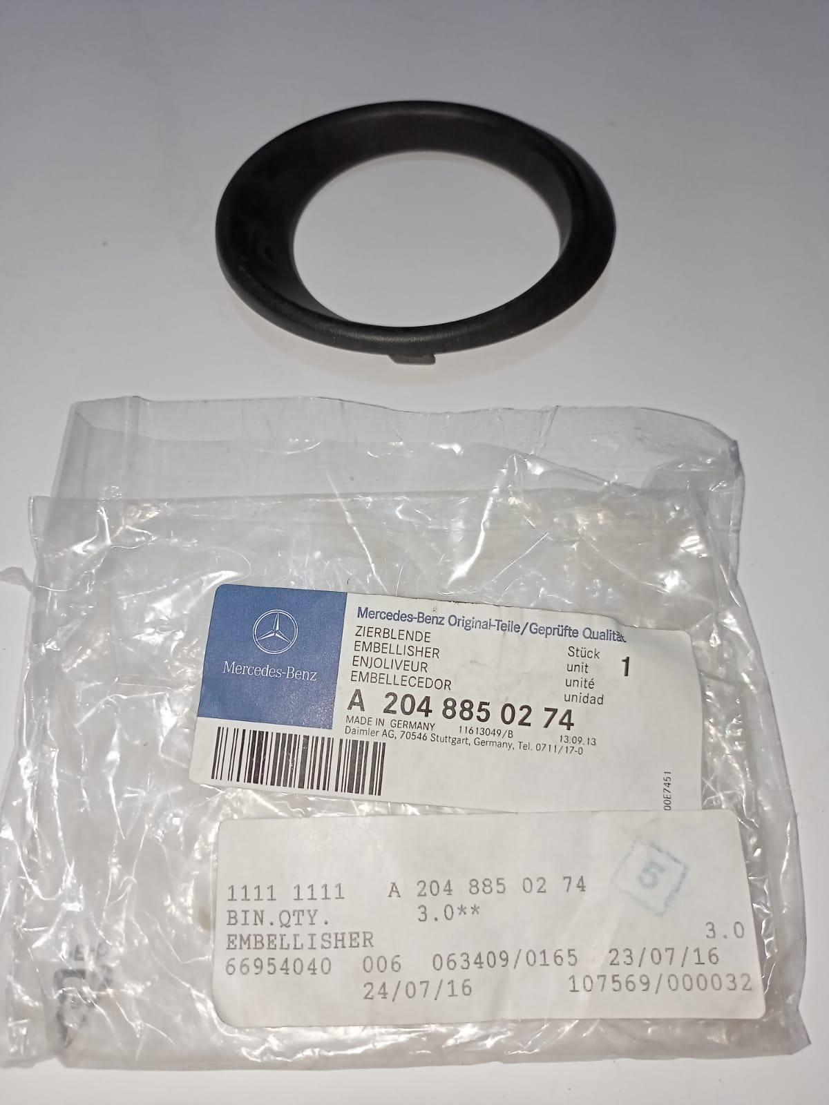 Mercedes-Benz W204 Embellisher 2048850274